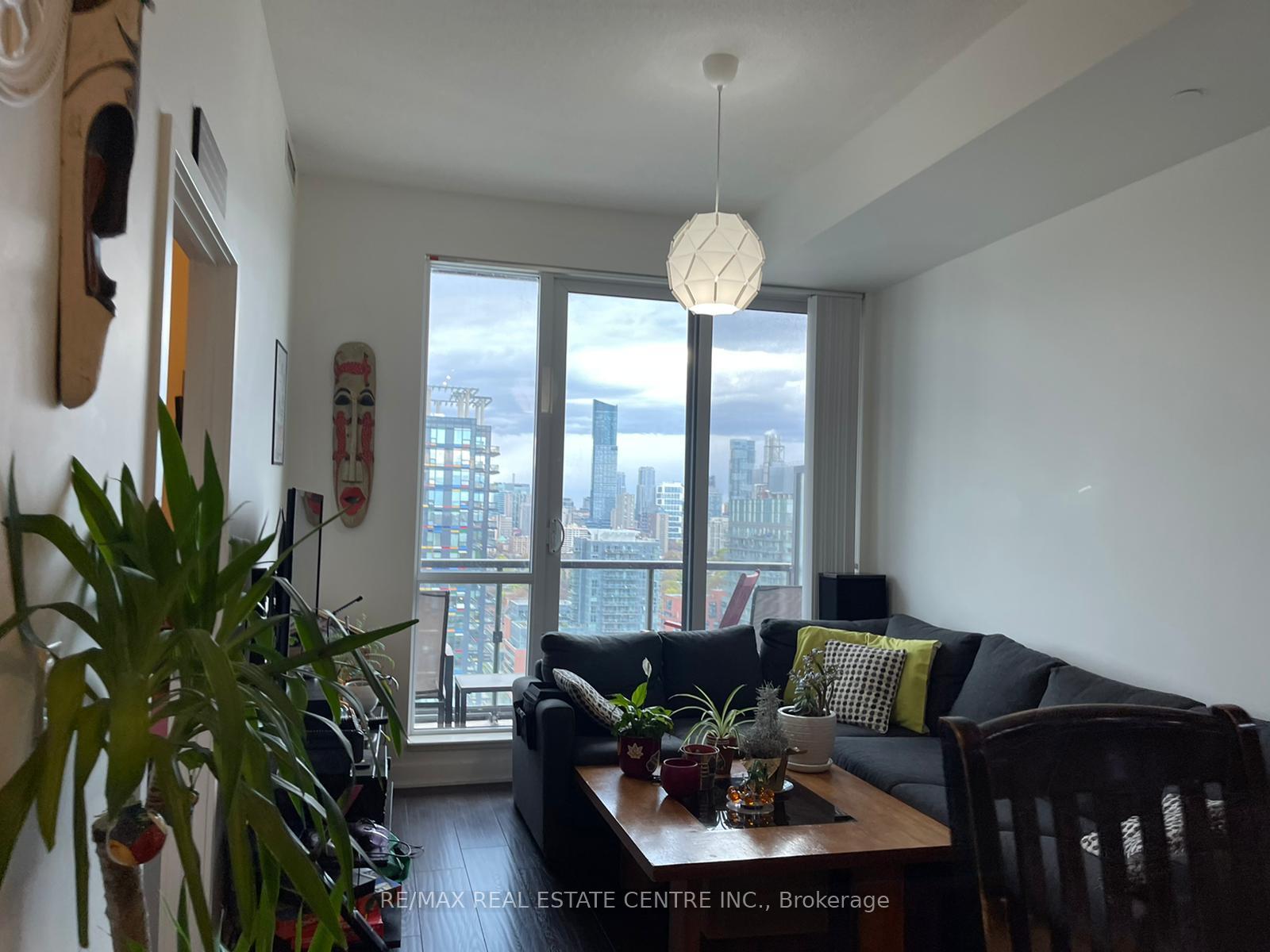 Photo 9 of Unit 2407, 170 Sumach Street, Toronto, Regent Park — HOMEH