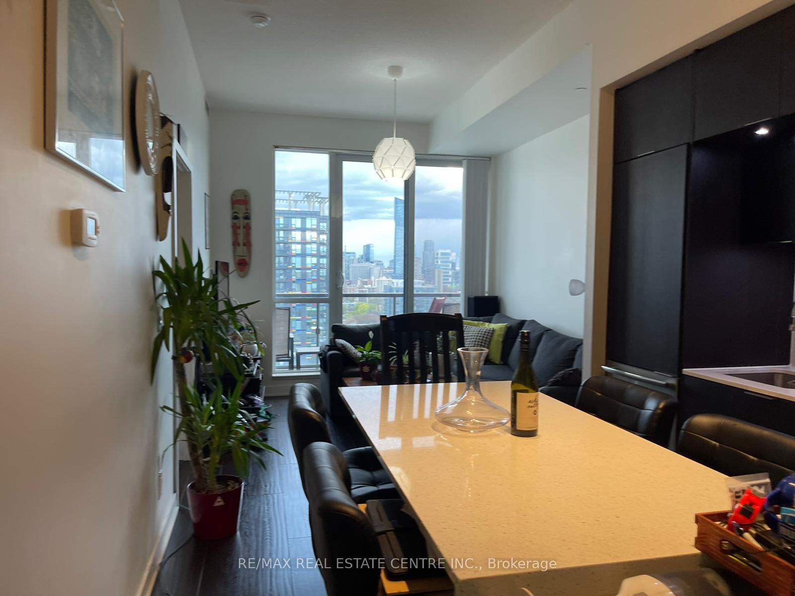 Photo 14 of Unit 2407, 170 Sumach Street, Toronto, Regent Park — HOMEH