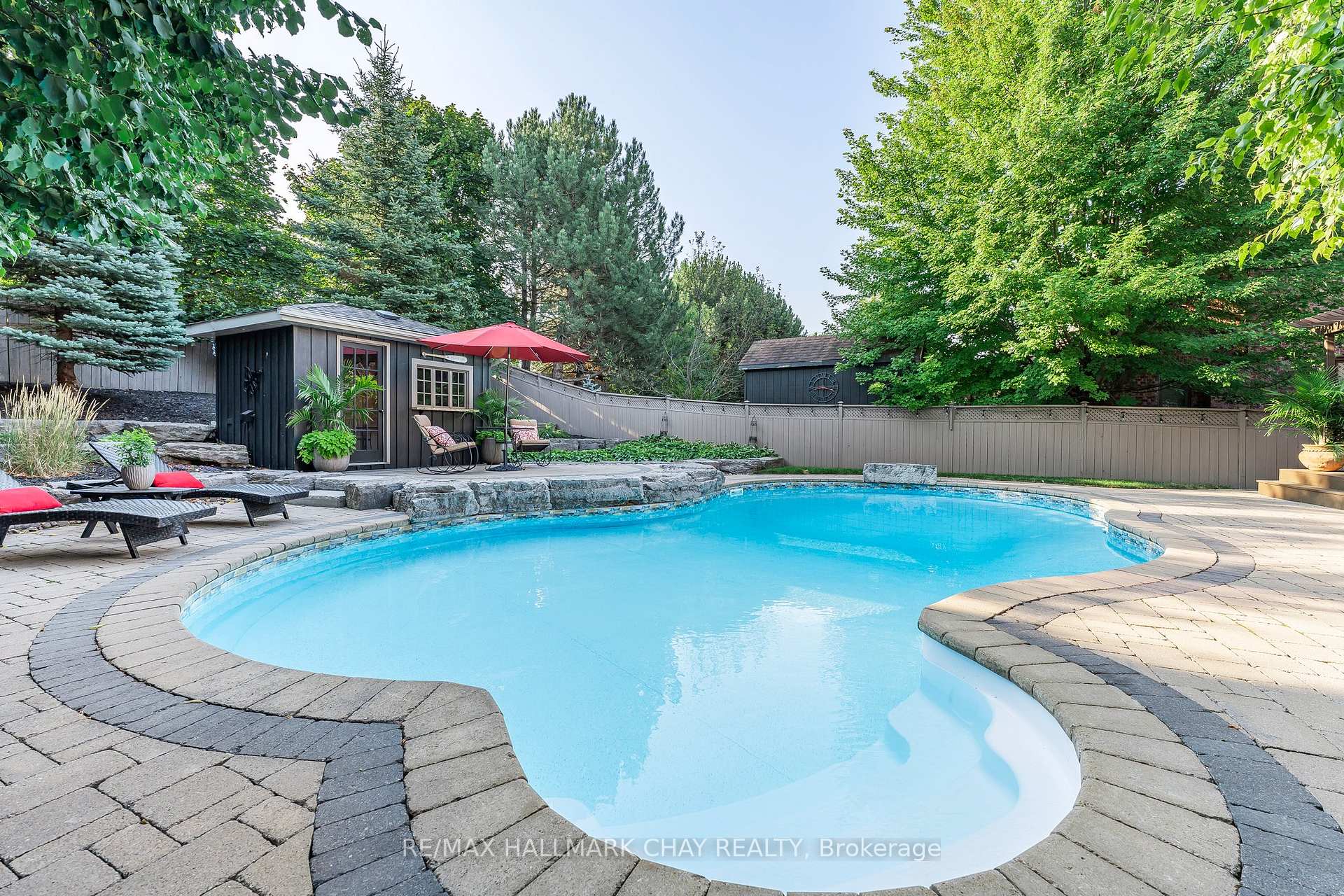 Photo 11 of 15 Cityview Circle, Barrie, Holly — HOMEH