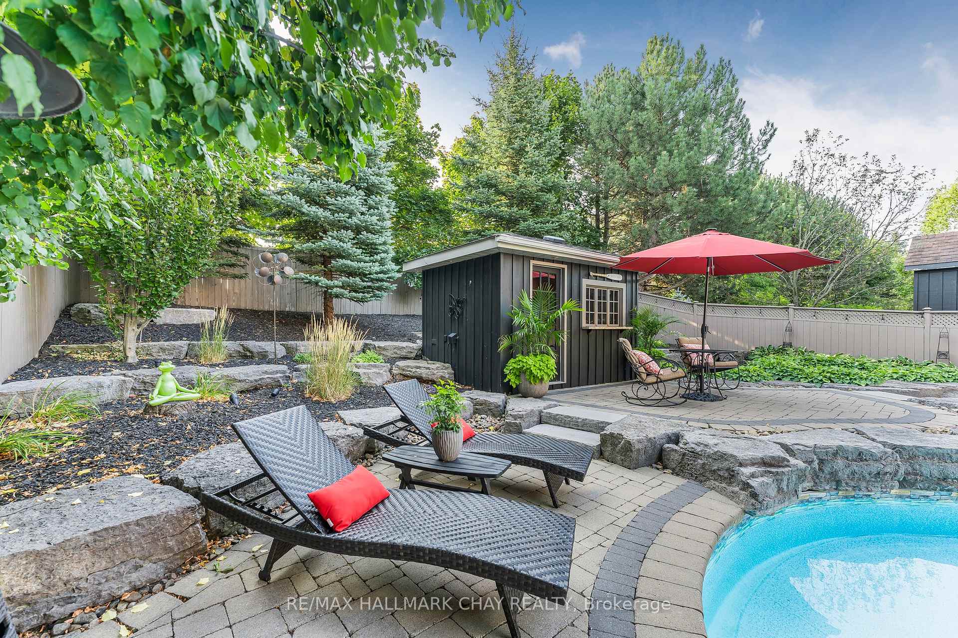 Photo 34 of 15 Cityview Circle, Barrie, Holly — HOMEH