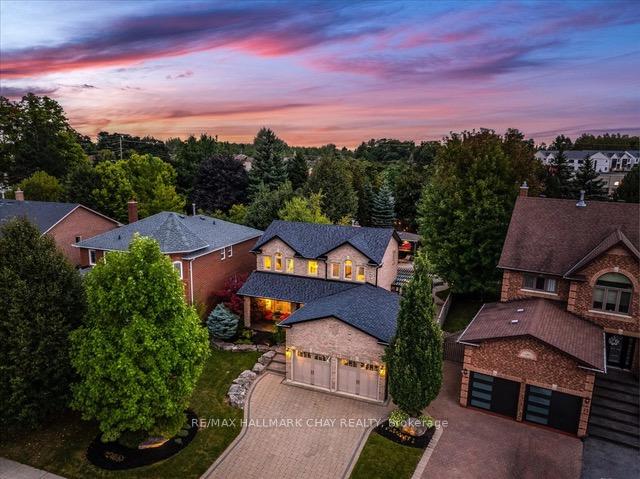 Photo 25 of 15 Cityview Circle, Barrie, Holly — HOMEH