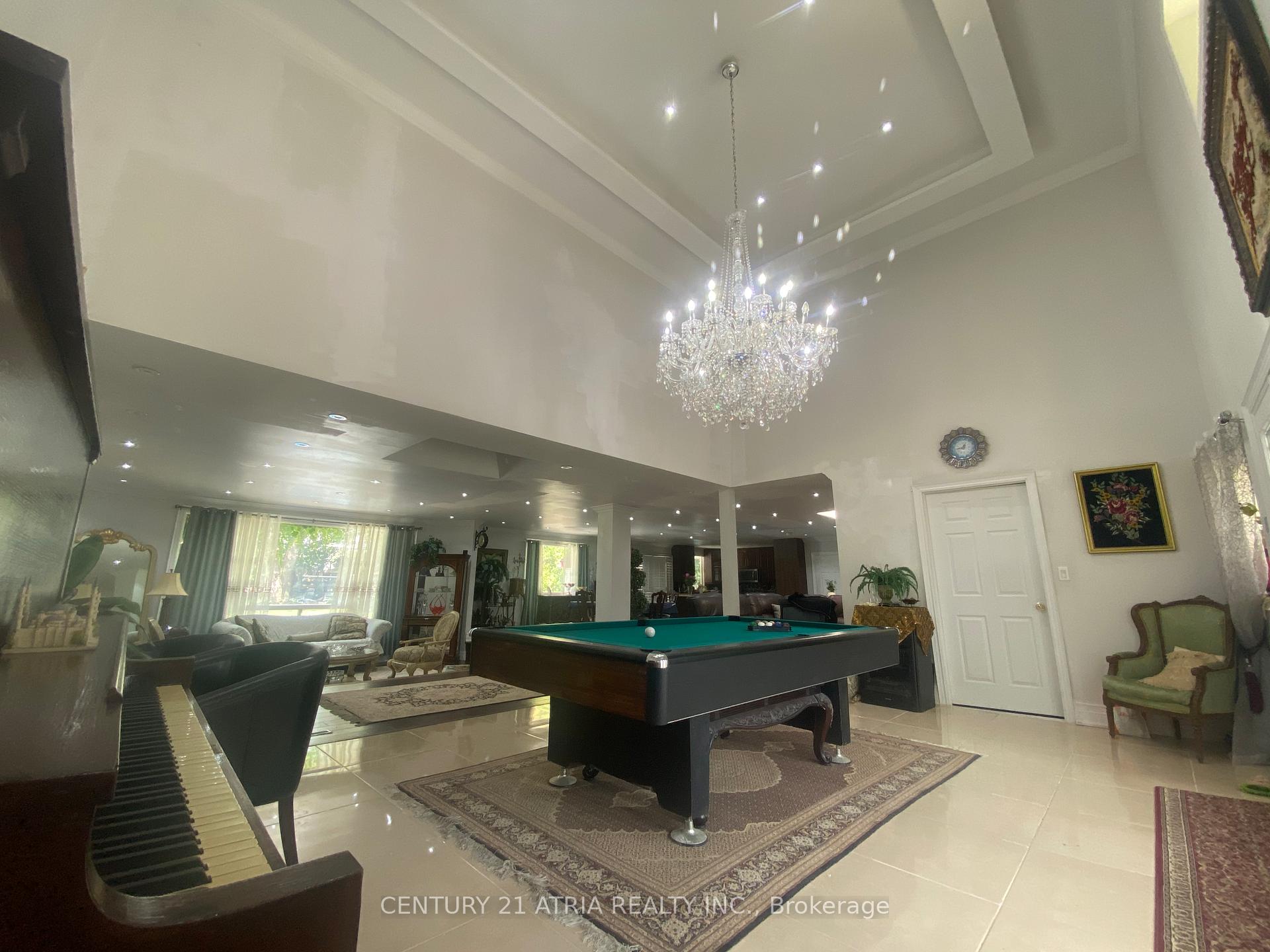 Photo 1 of 71 Laureleaf Road N, Markham, Bayview Glen — HOMEH