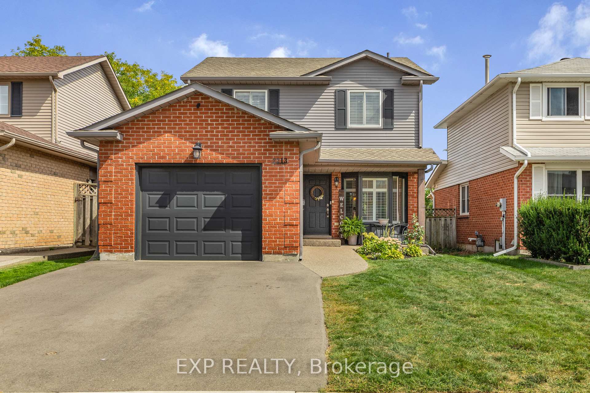 Photo 2 of 2213 Hunt Crescent, Burlington, Headon — HOMEH