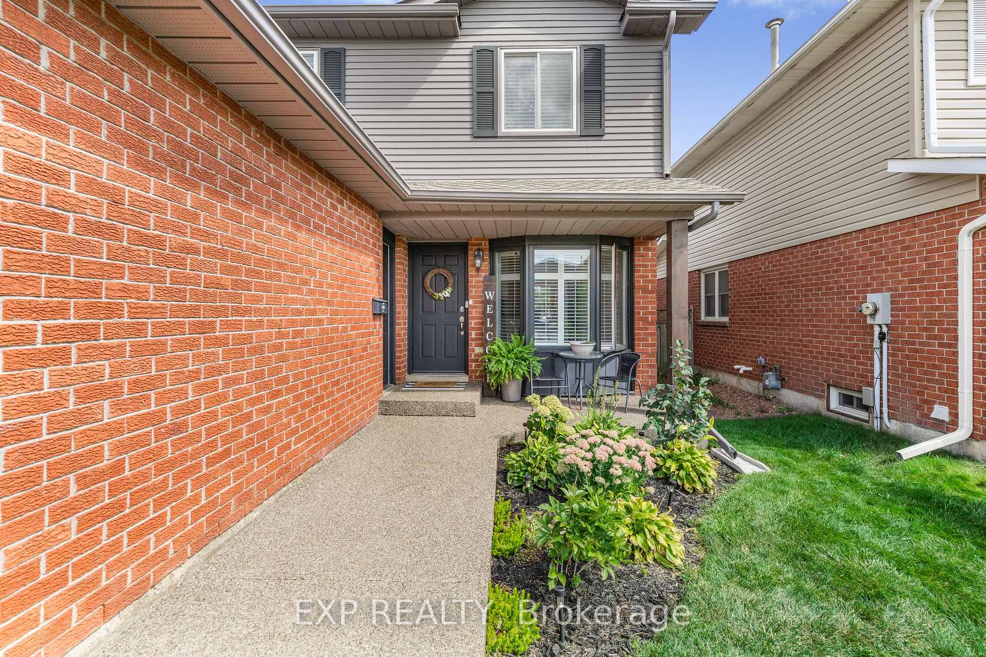 Photo 3 of 2213 Hunt Crescent, Burlington, Headon — HOMEH