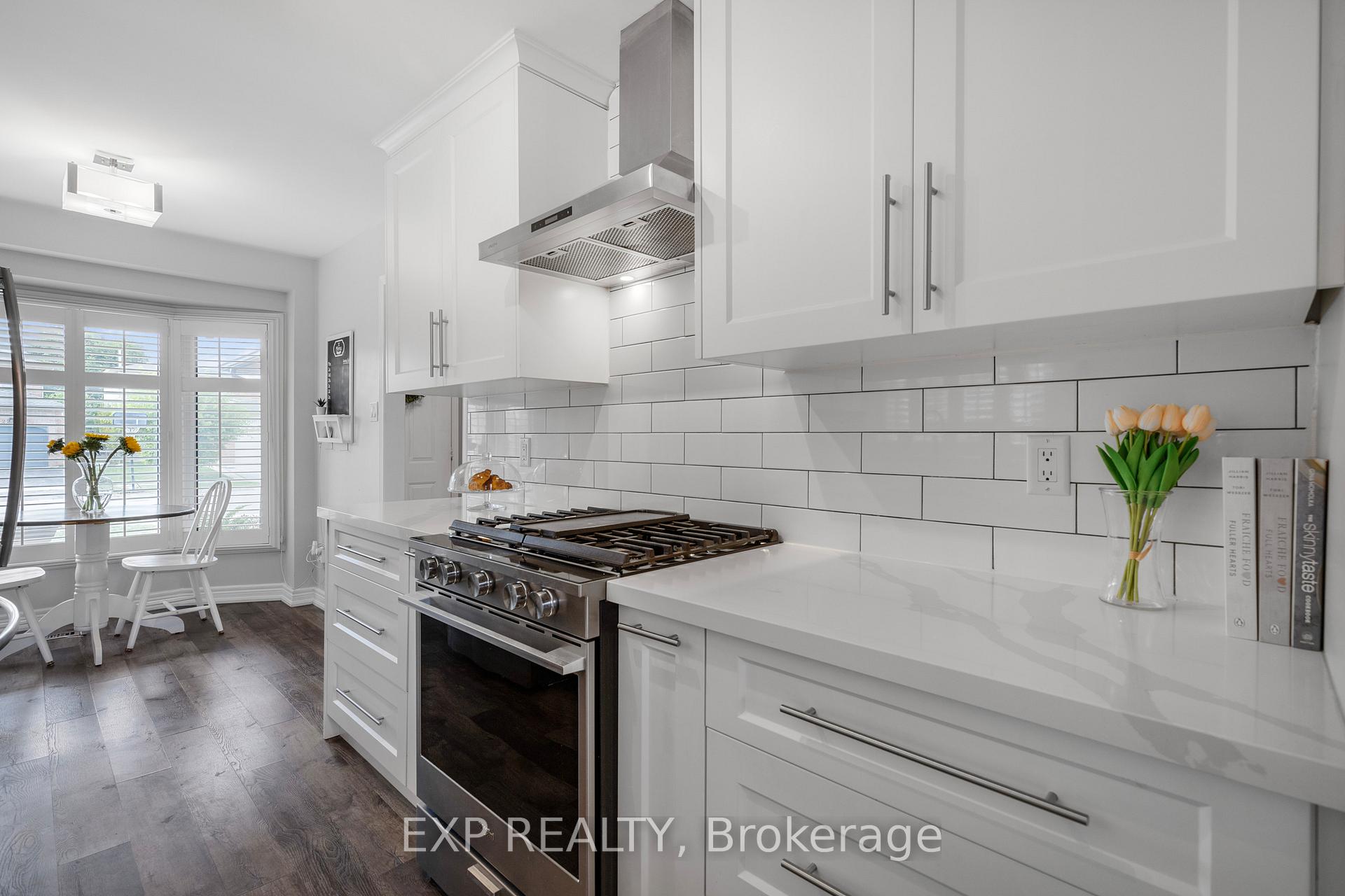 Photo 4 of 2213 Hunt Crescent, Burlington, Headon — HOMEH