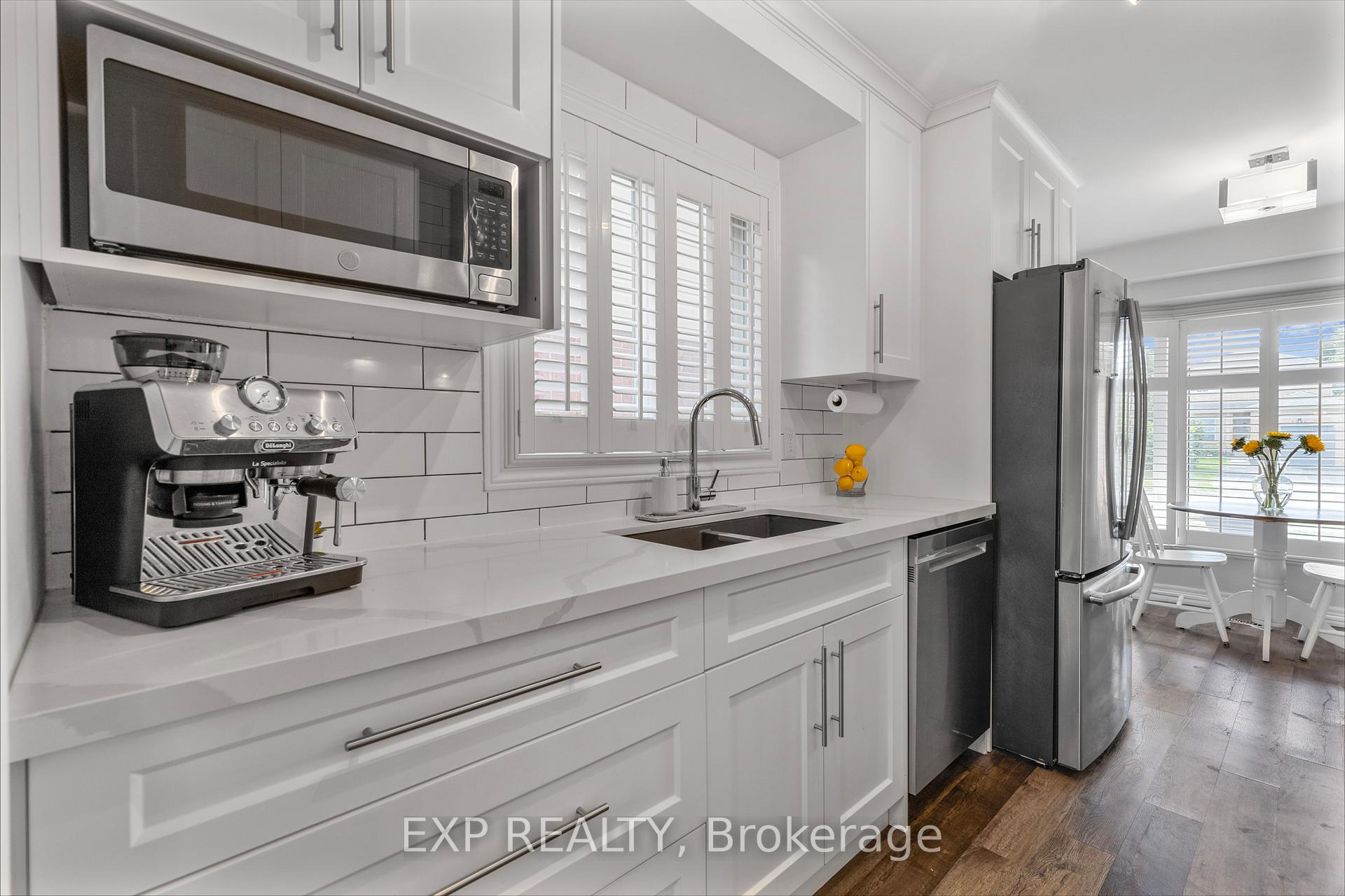 Photo 5 of 2213 Hunt Crescent, Burlington, Headon — HOMEH