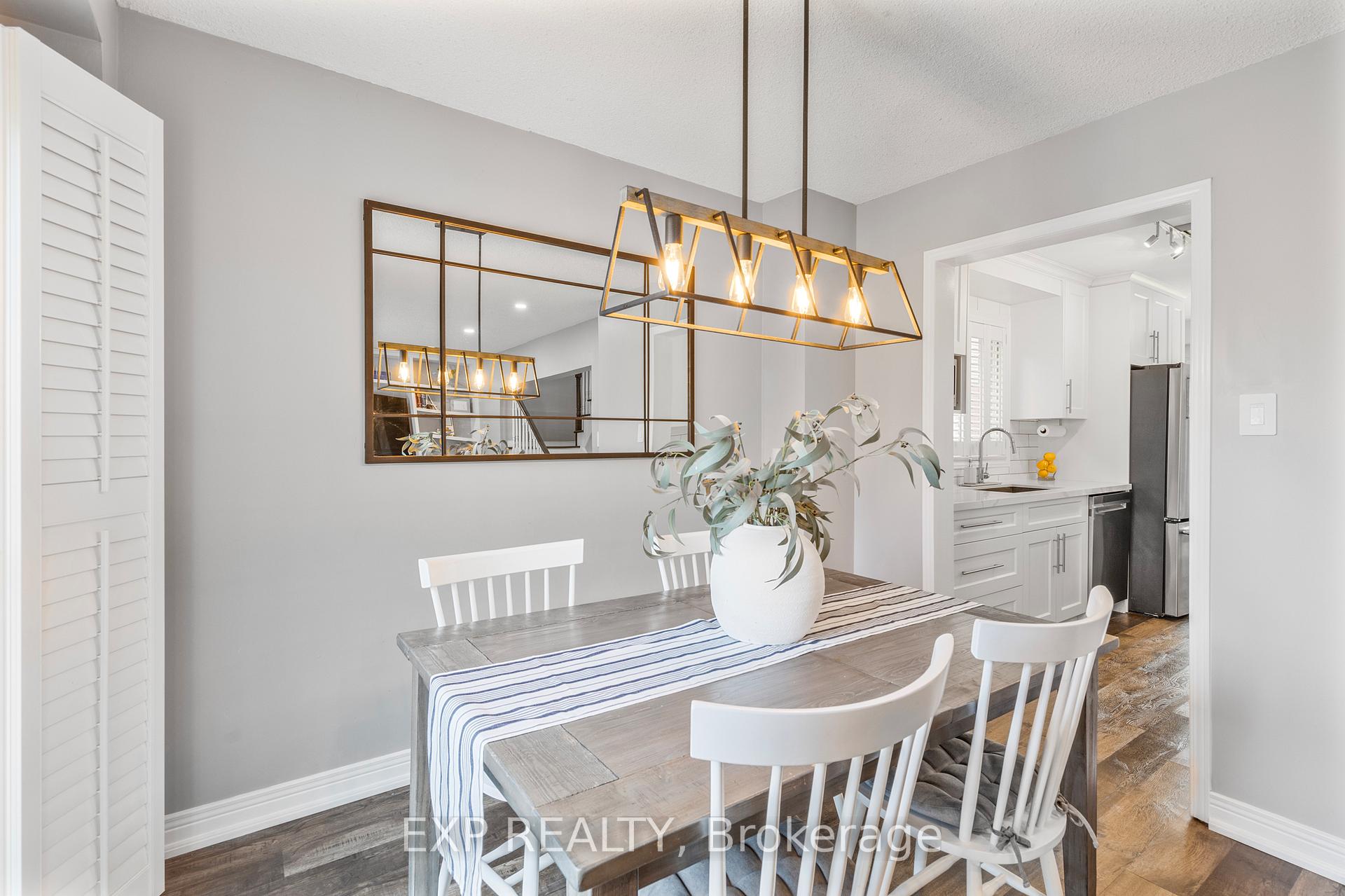 Photo 10 of 2213 Hunt Crescent, Burlington, Headon — HOMEH