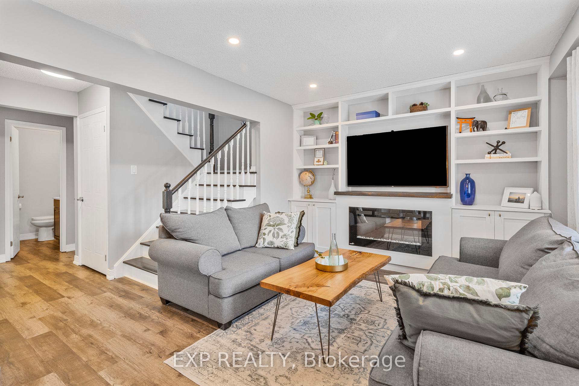 Photo 11 of 2213 Hunt Crescent, Burlington, Headon — HOMEH