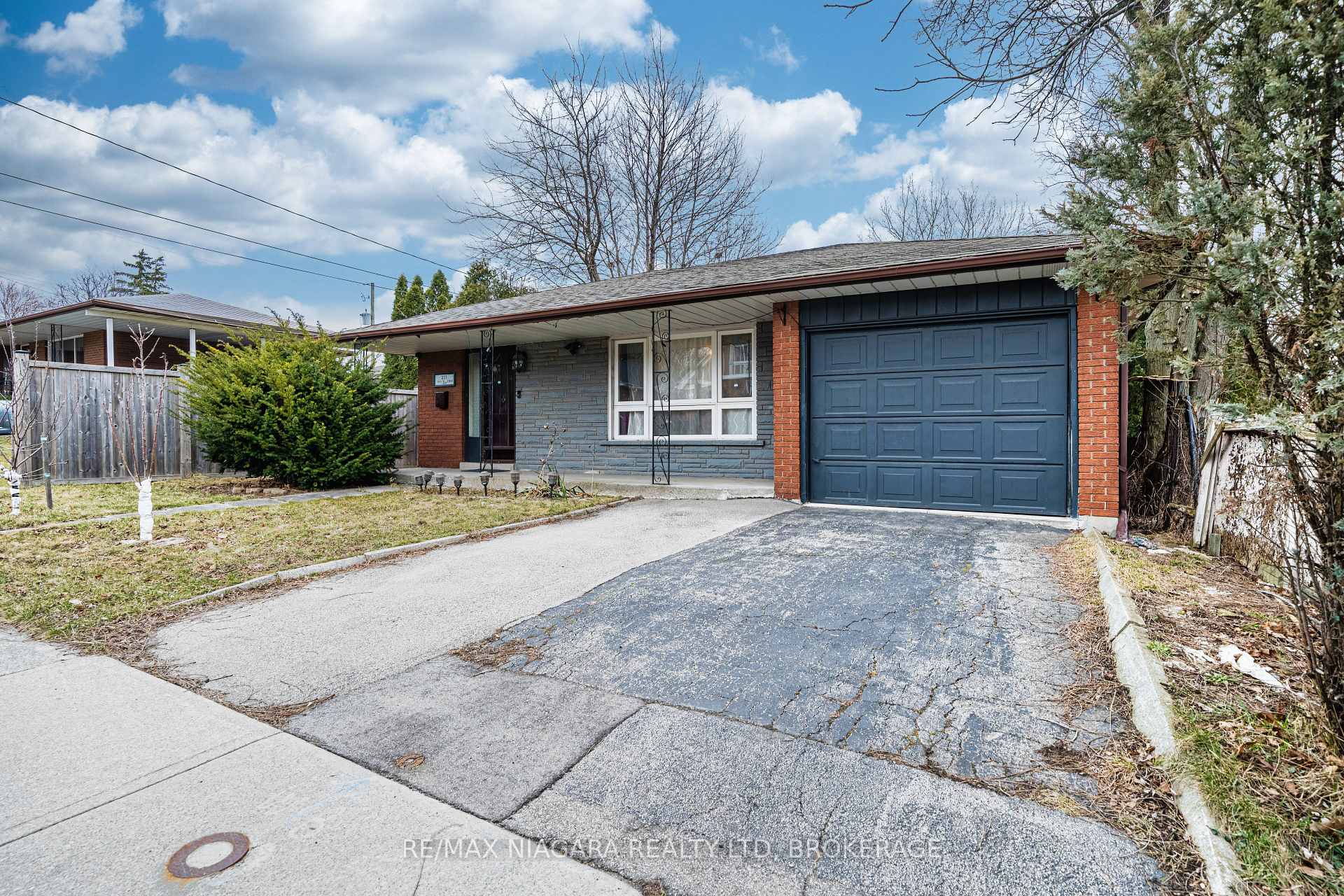 Photo 36 of 225 West 2nd Street, Hamilton, Southam — HOMEH