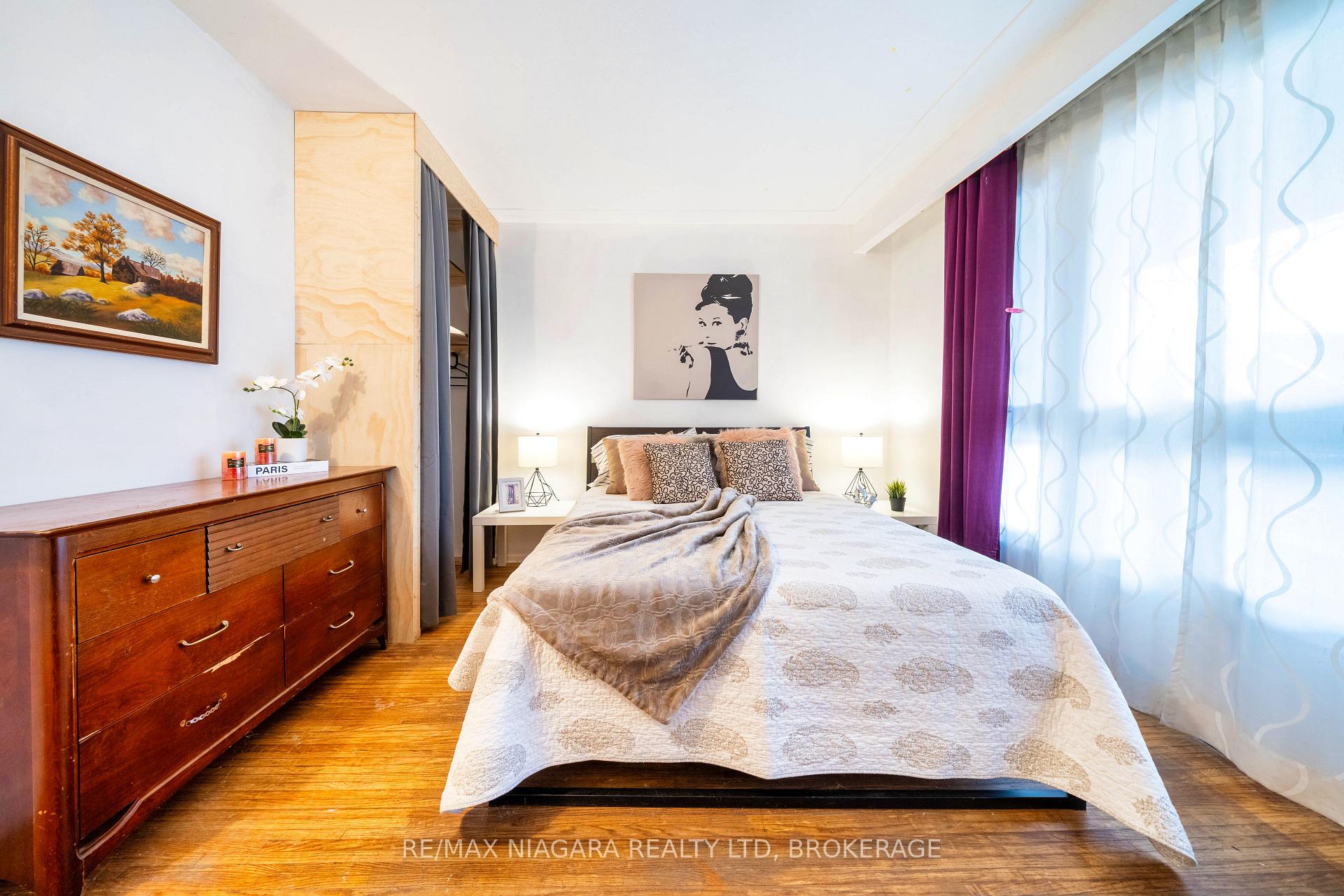Photo 16 of 225 West 2nd Street, Hamilton, Southam — HOMEH