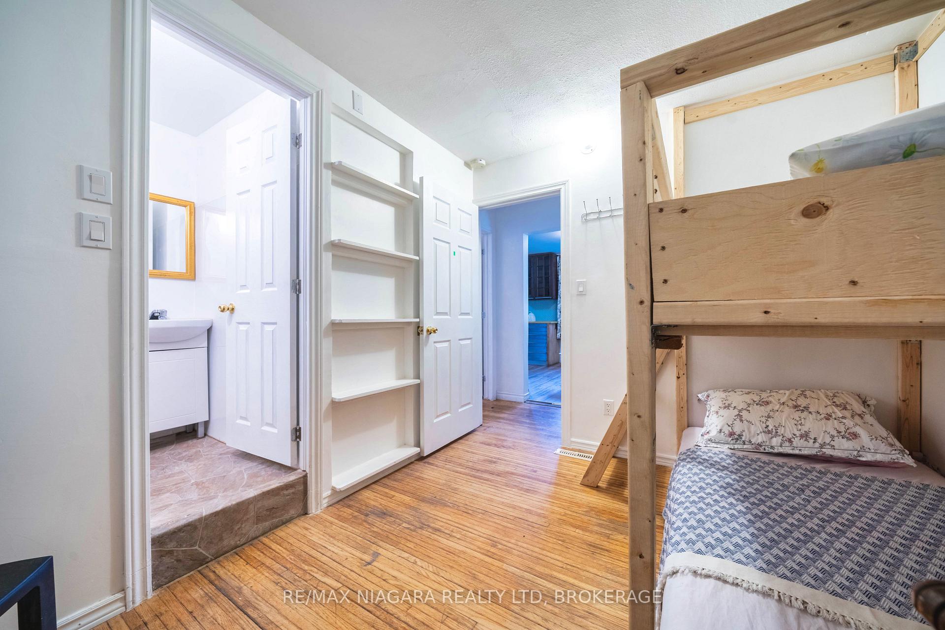 Photo 35 of 225 West 2nd Street, Hamilton, Southam — HOMEH