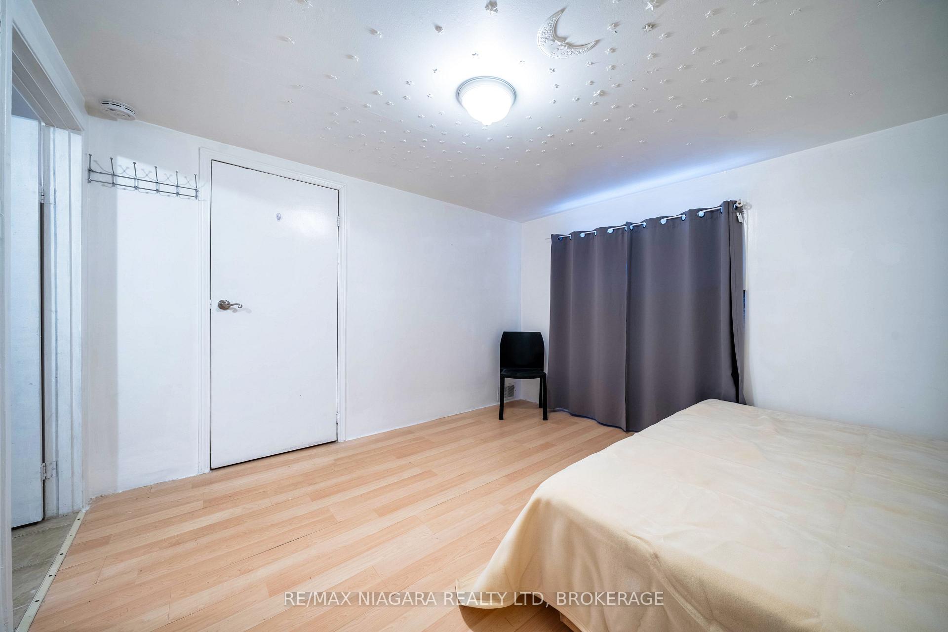 Photo 33 of 225 West 2nd Street, Hamilton, Southam — HOMEH