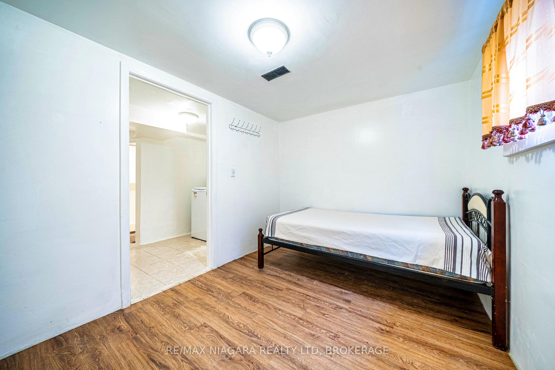Photo 30 of 225 West 2nd Street, Hamilton, Southam — HOMEH