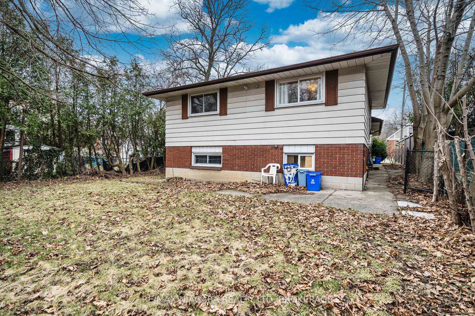 Photo 38 of 225 West 2nd Street, Hamilton, Southam — HOMEH