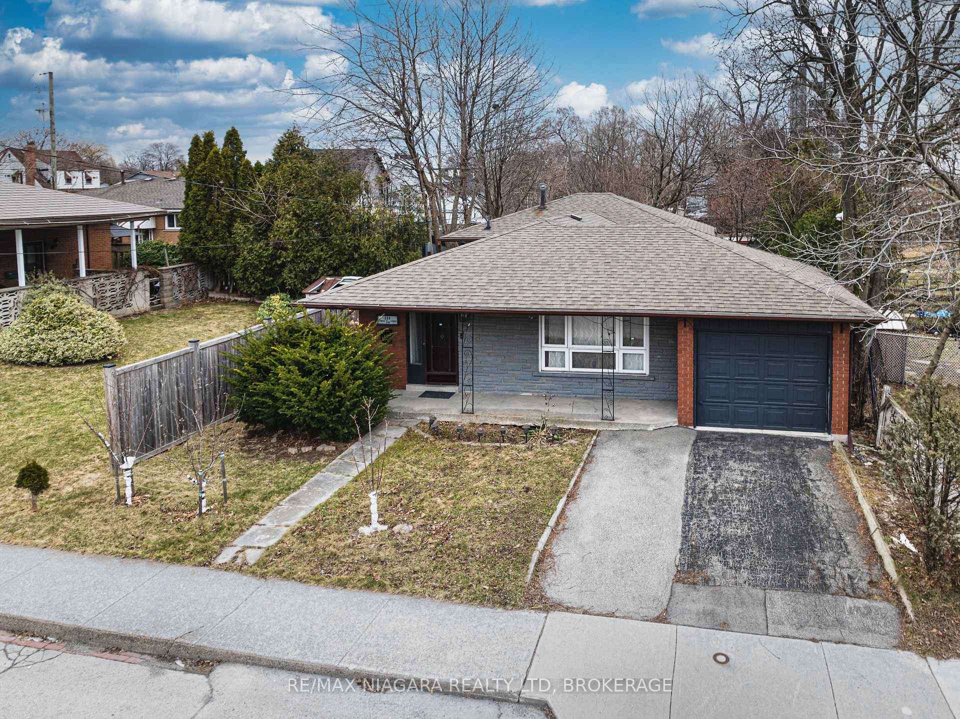 Photo 40 of 225 West 2nd Street, Hamilton, Southam — HOMEH