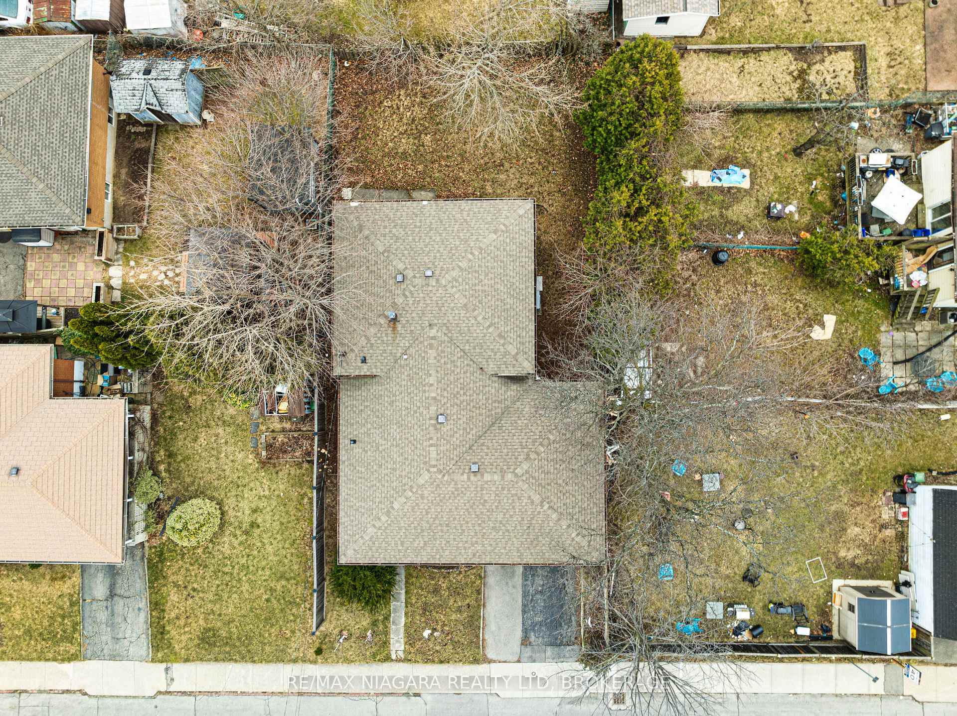 Photo 42 of 225 West 2nd Street, Hamilton, Southam — HOMEH