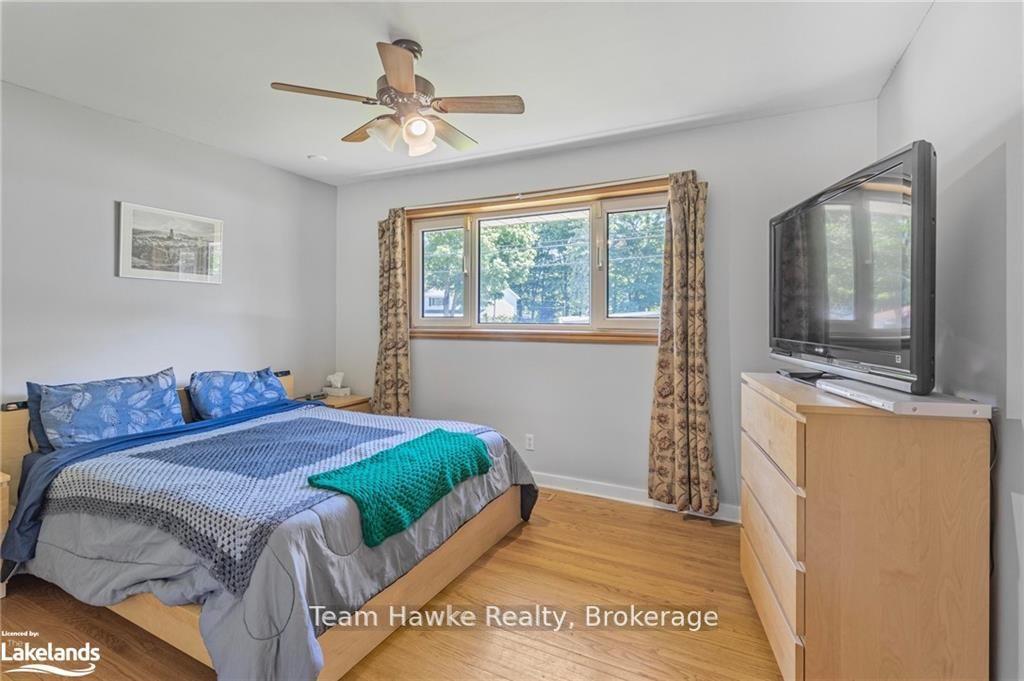 Photo 17 of 1002 Hugel Avenue, Midland — HOMEH