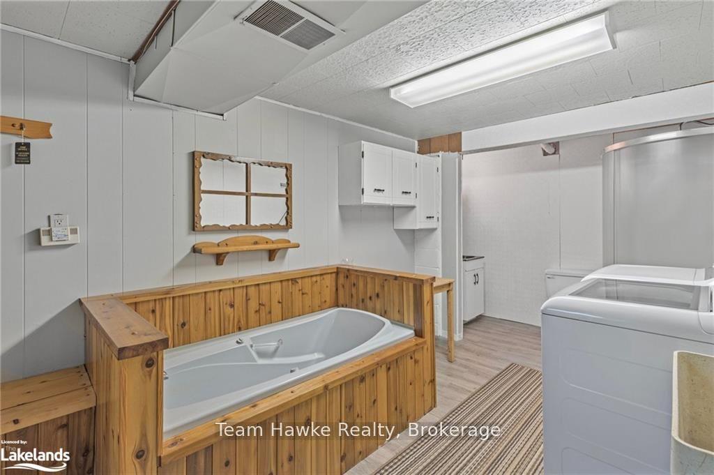 Photo 28 of 1002 Hugel Avenue, Midland — HOMEH