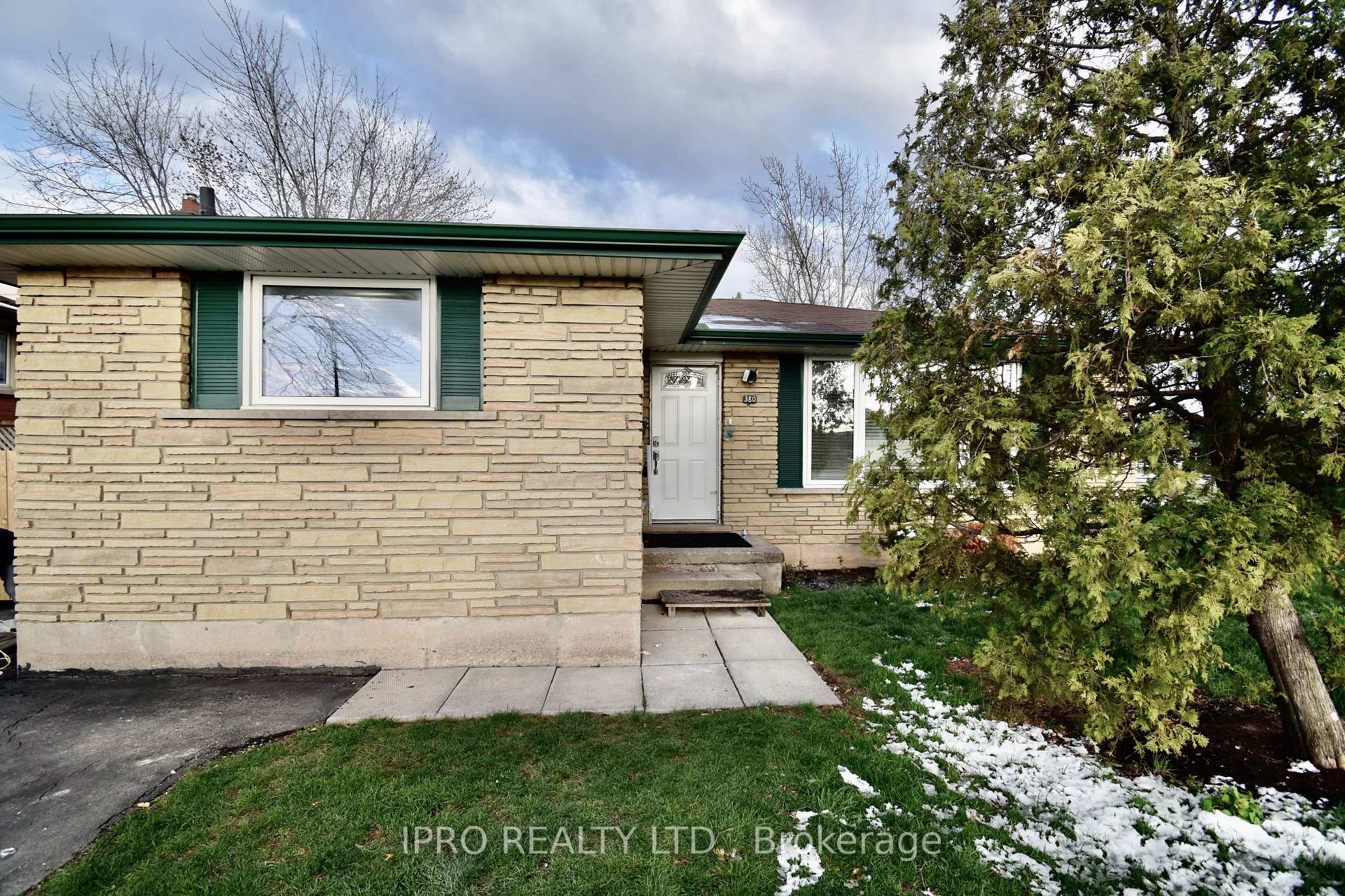 Front of 380 Christie Drive N