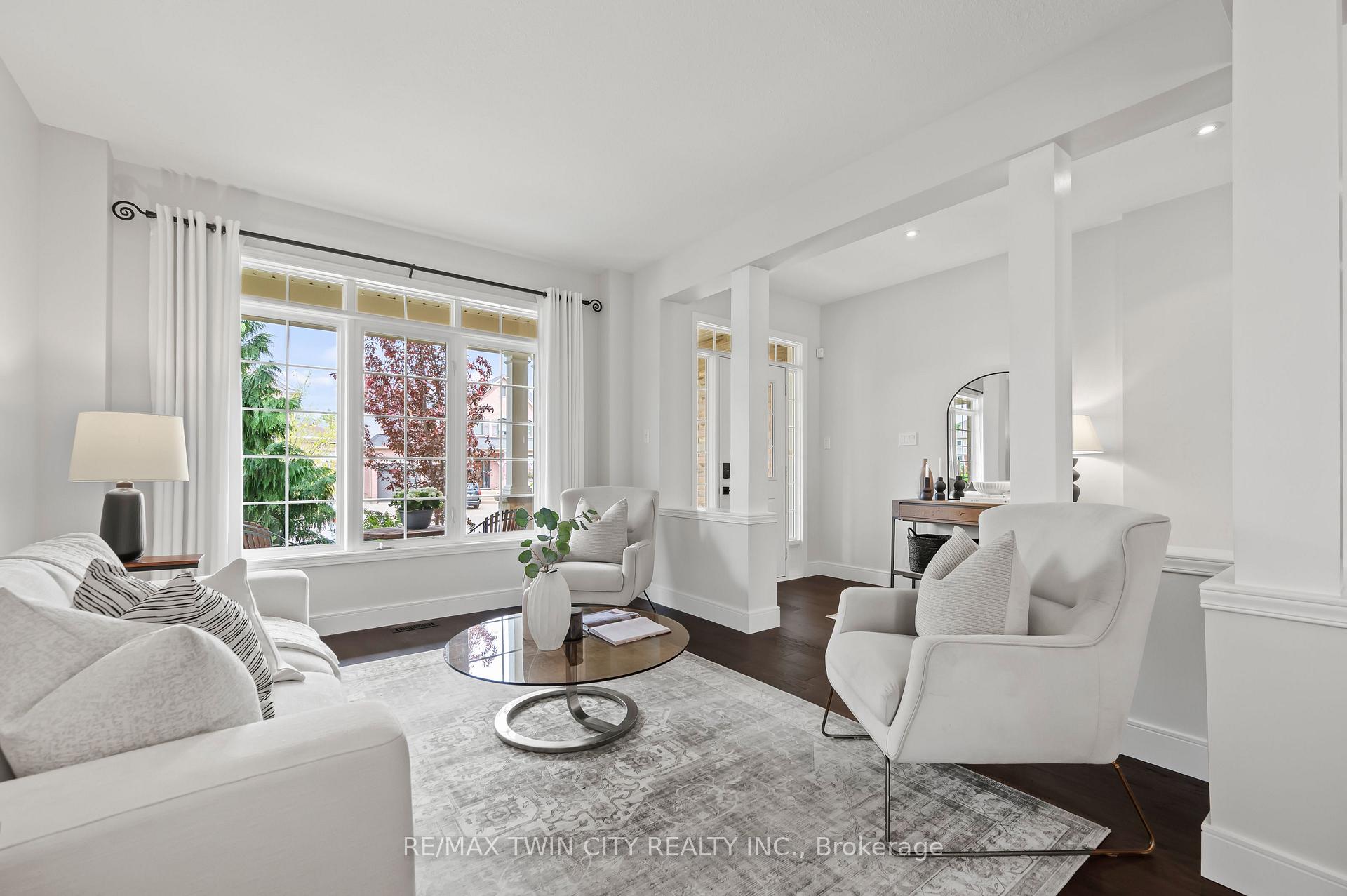 Photo 9 of 242 Waterbend Crescent, Kitchener — HOMEH