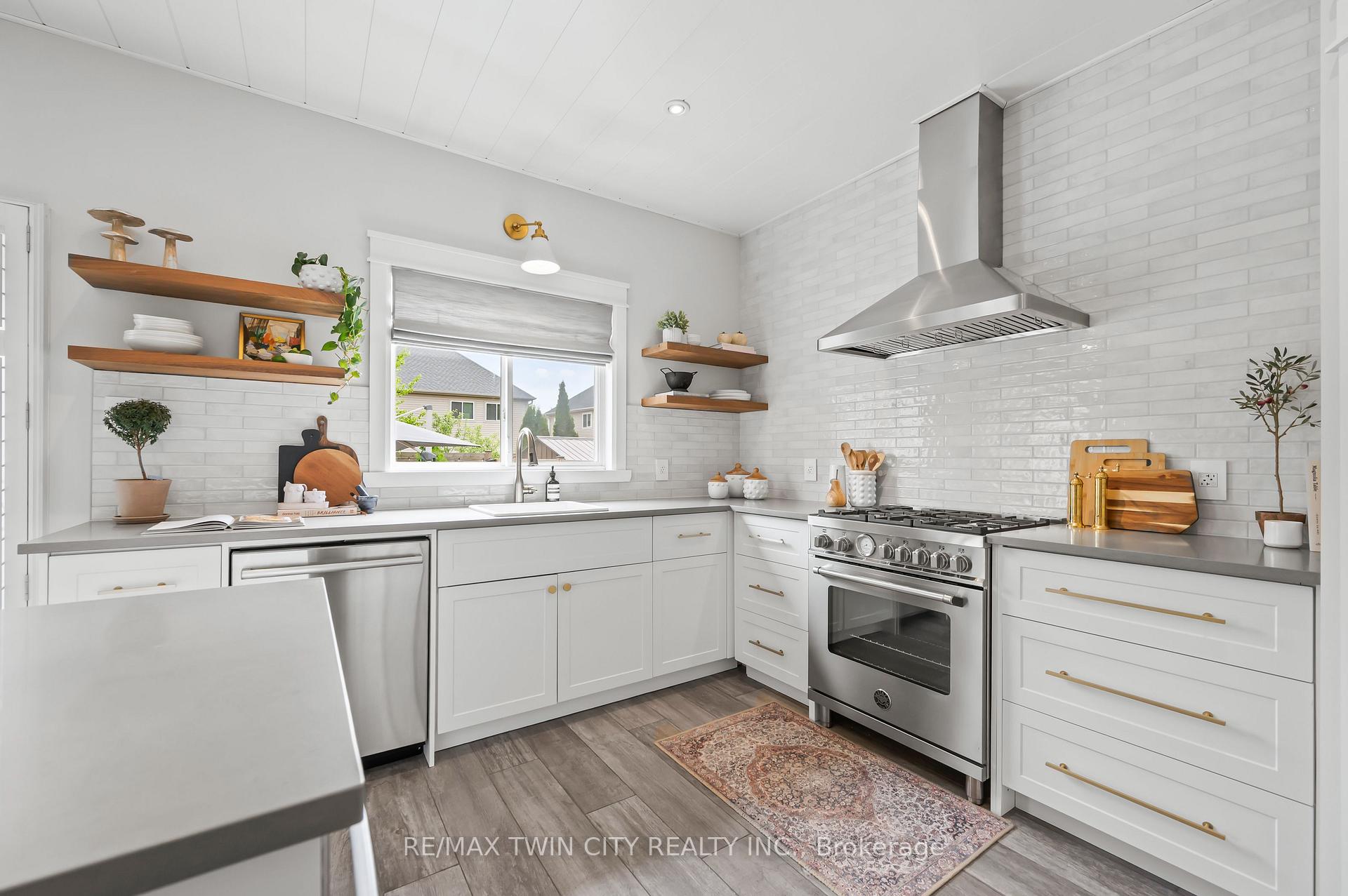 Photo 46 of 242 Waterbend Crescent, Kitchener — HOMEH