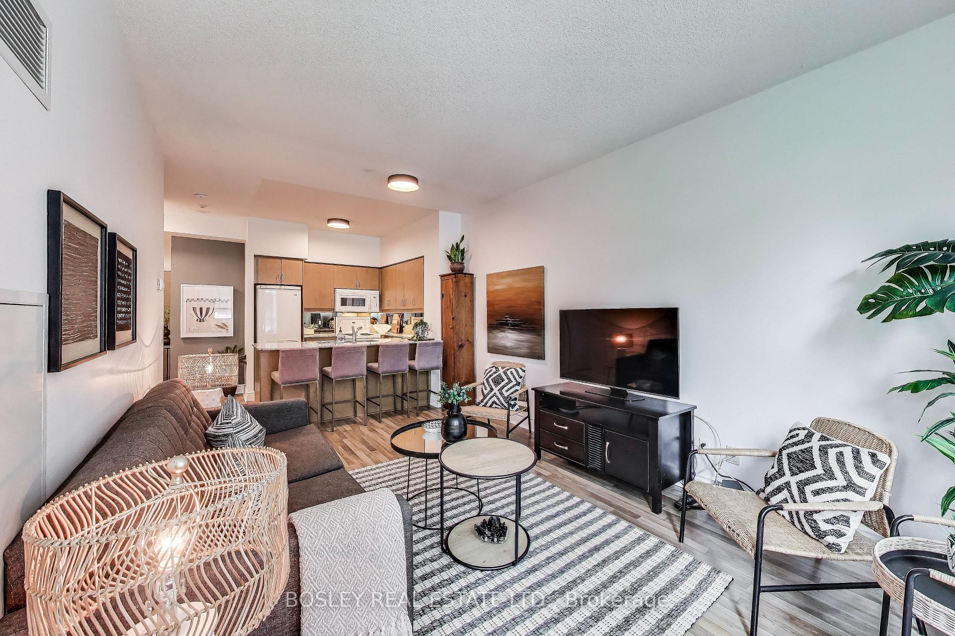Photo 10 of Unit 412, 319 Merton Street, Toronto, Mount Pleasant East — HOMEH