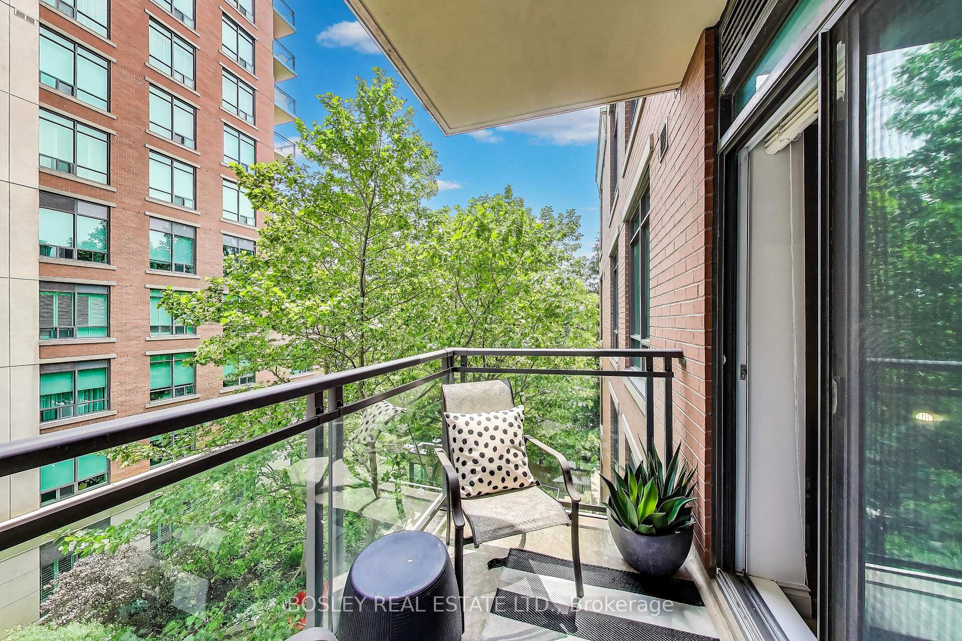 Photo 28 of Unit 412, 319 Merton Street, Toronto, Mount Pleasant East — HOMEH