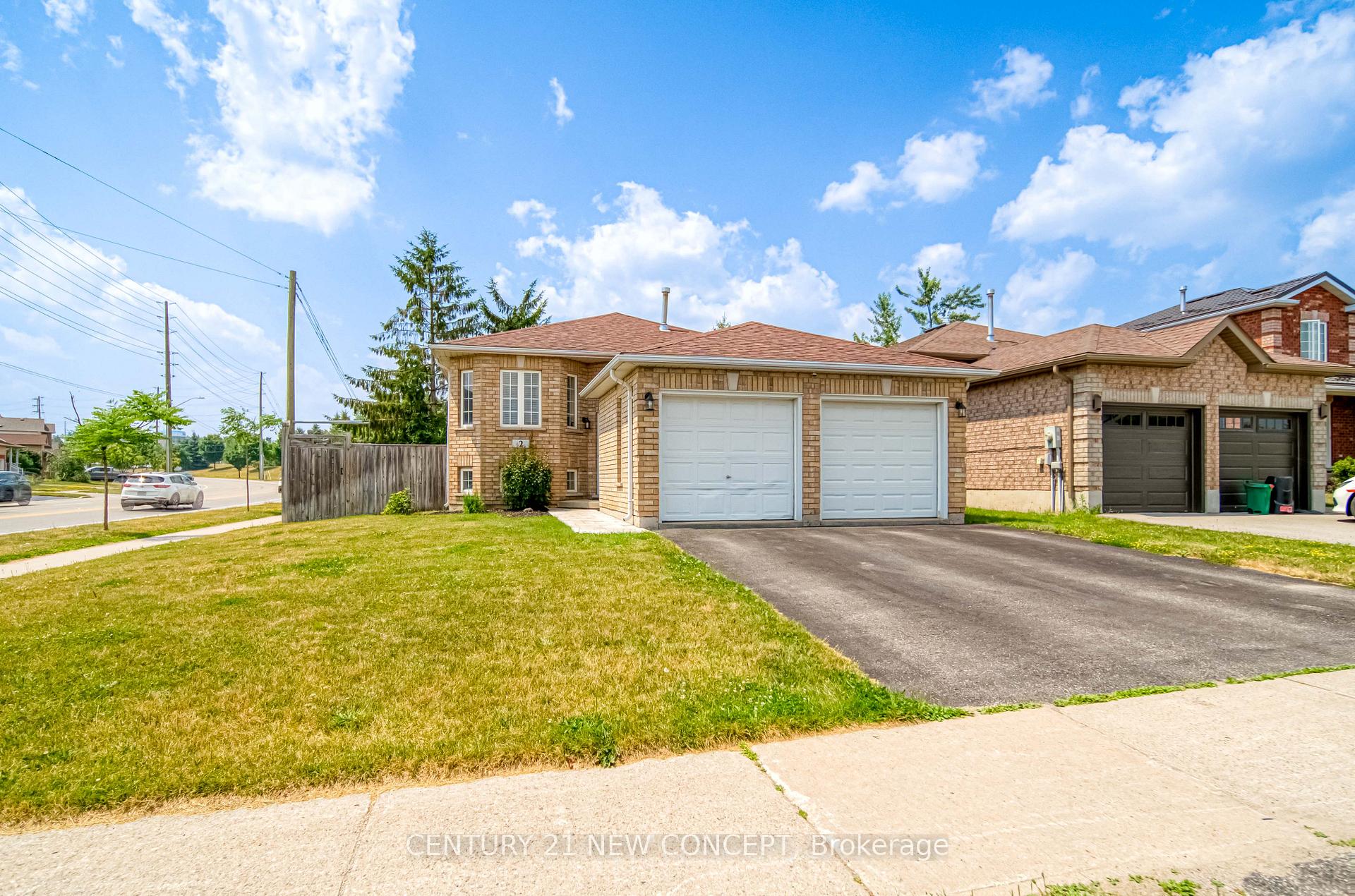 Photo 22 of 2 Michael Crescent, Barrie, 400 North — HOMEH