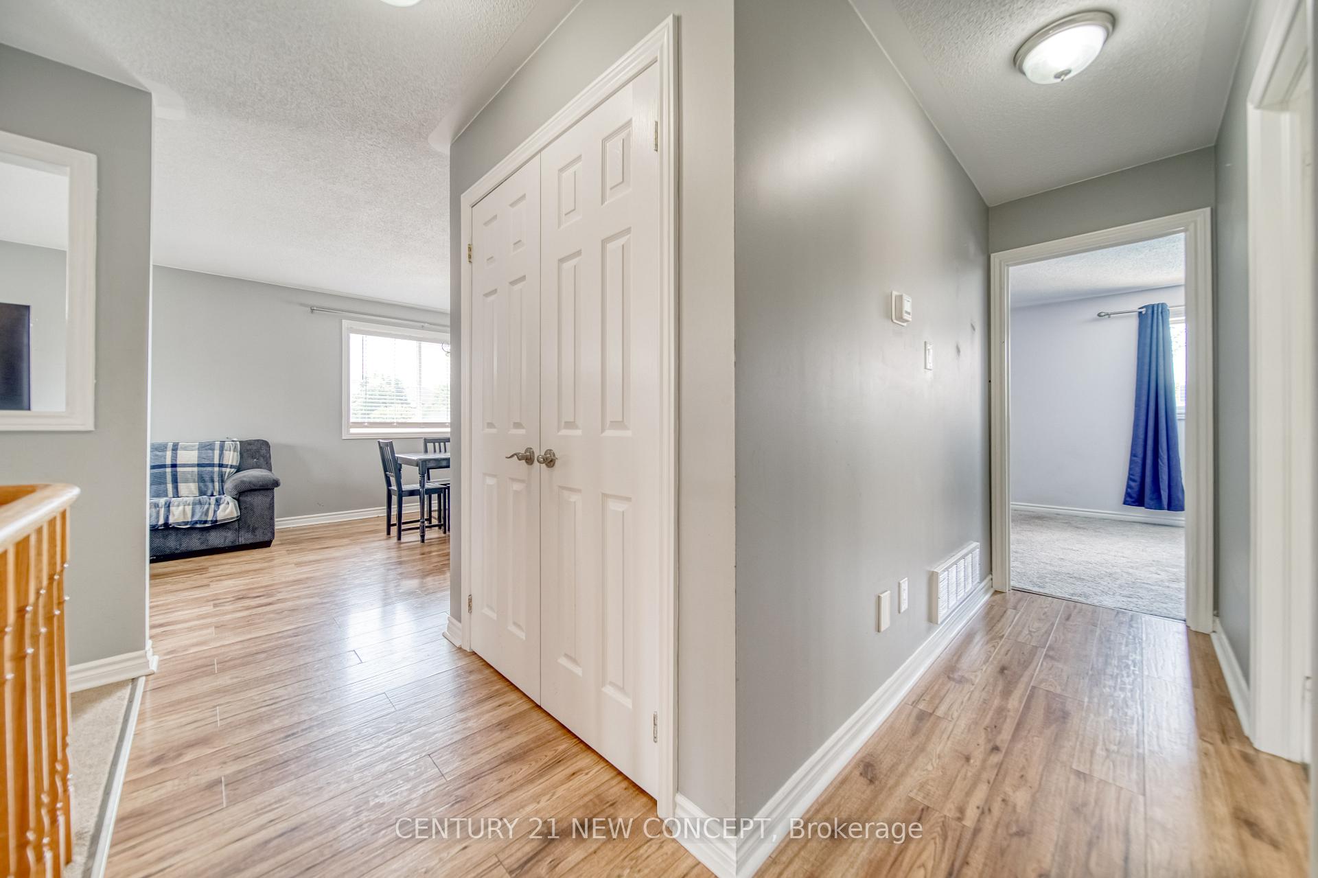 Photo 8 of 2 Michael Crescent, Barrie, 400 North — HOMEH