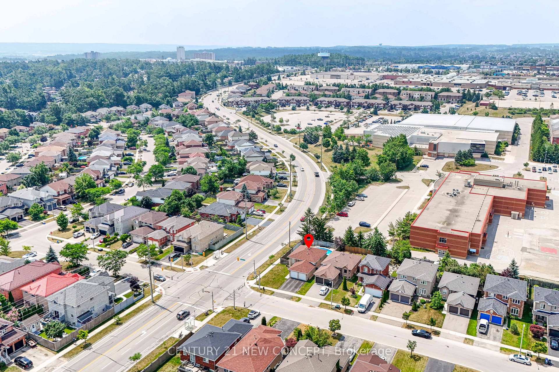 Photo 49 of 2 Michael Crescent, Barrie, 400 North — HOMEH