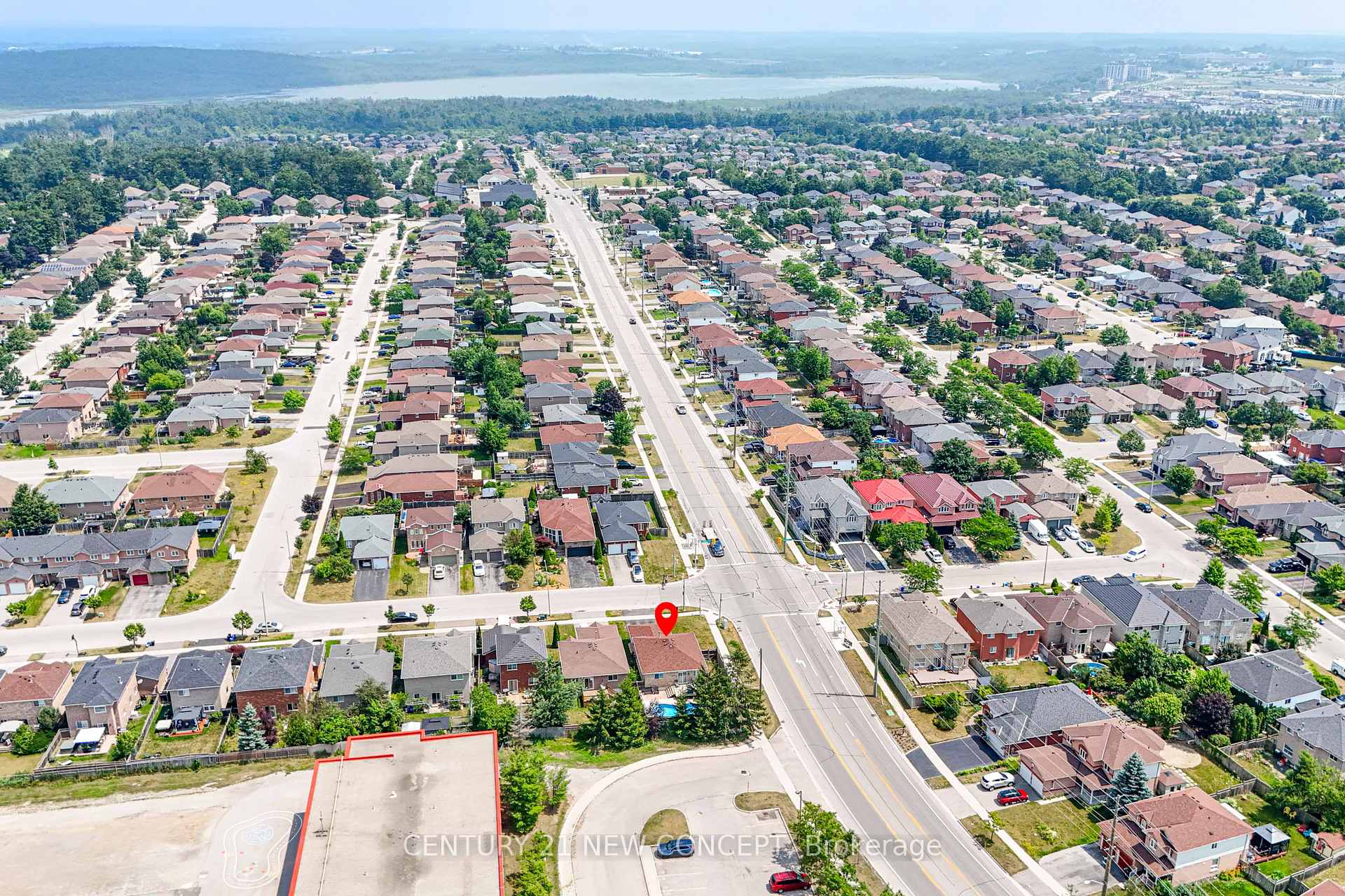 Photo 48 of 2 Michael Crescent, Barrie, 400 North — HOMEH