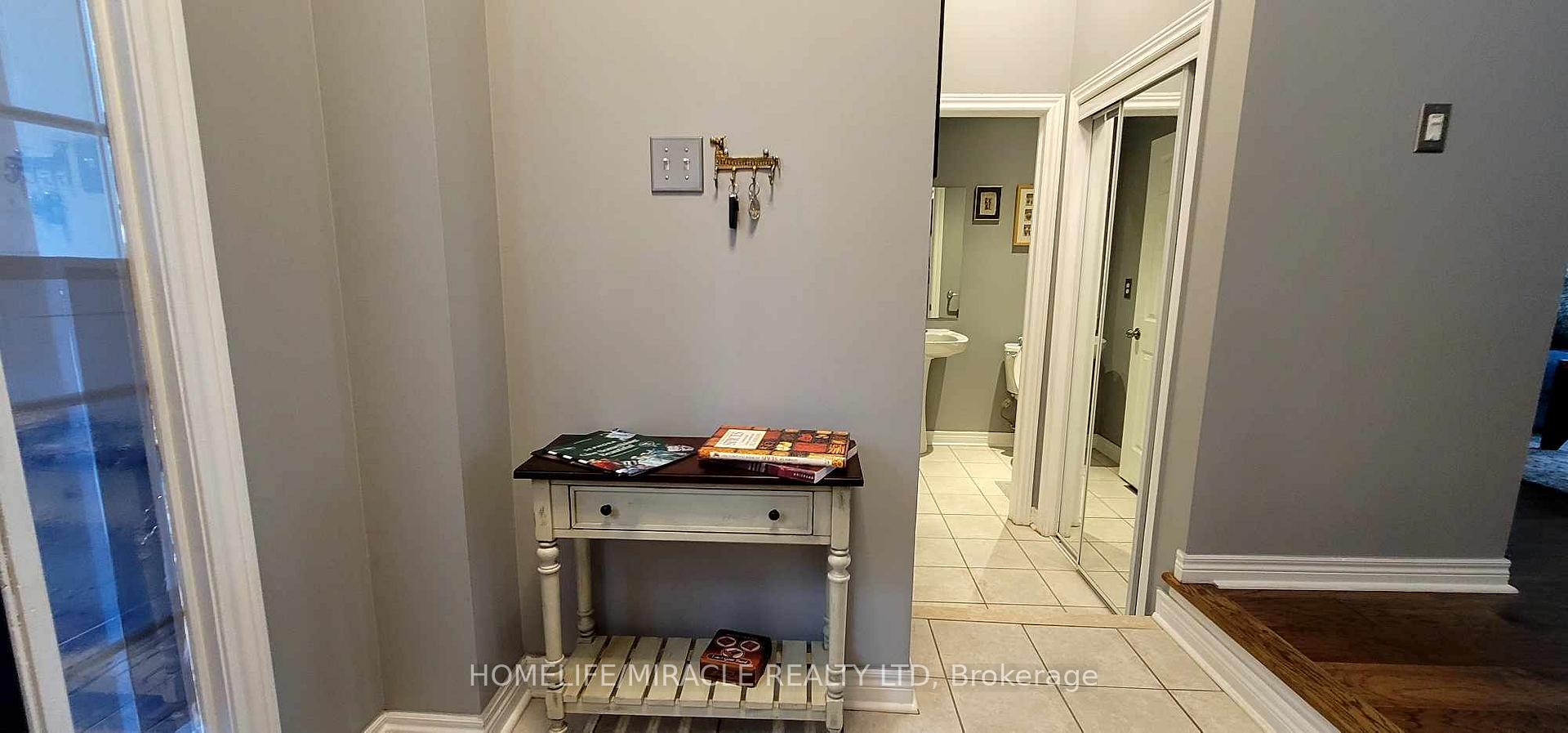 Photo 8 of 121 Nathaniel Crescent, Brampton, Bram West — HOMEH