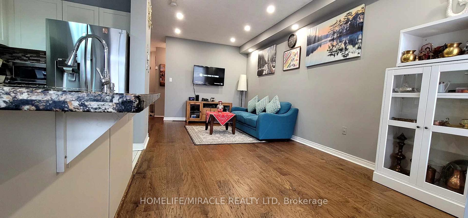 Photo 12 of 121 Nathaniel Crescent, Brampton, Bram West — HOMEH