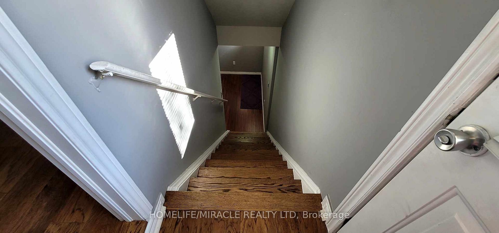 Photo 31 of 121 Nathaniel Crescent, Brampton, Bram West — HOMEH