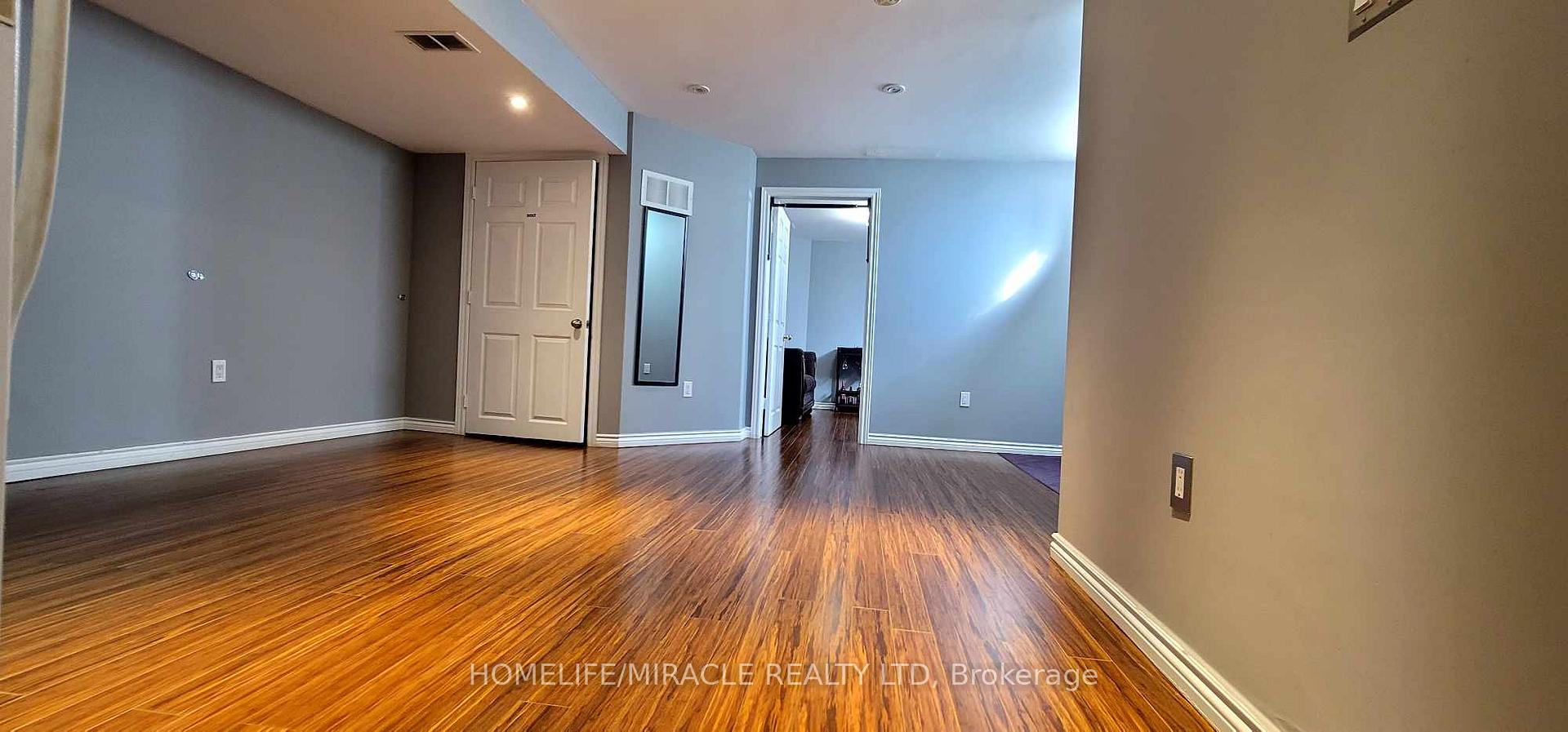 Photo 35 of 121 Nathaniel Crescent, Brampton, Bram West — HOMEH