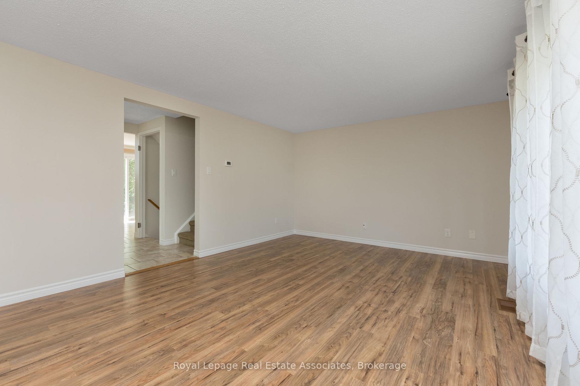 Photo 3 of Unit A, 695A Highpoint Boulevard, Waterloo — HOMEH