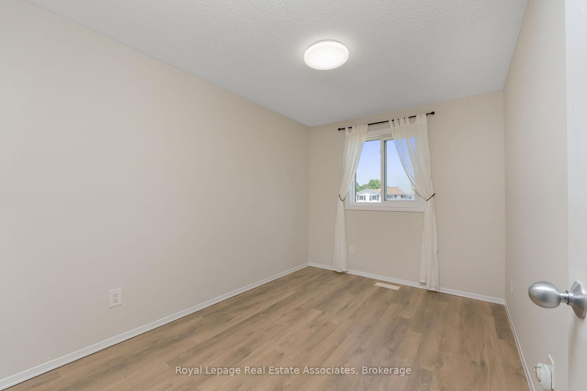 Photo 17 of Unit A, 695A Highpoint Boulevard, Waterloo — HOMEH