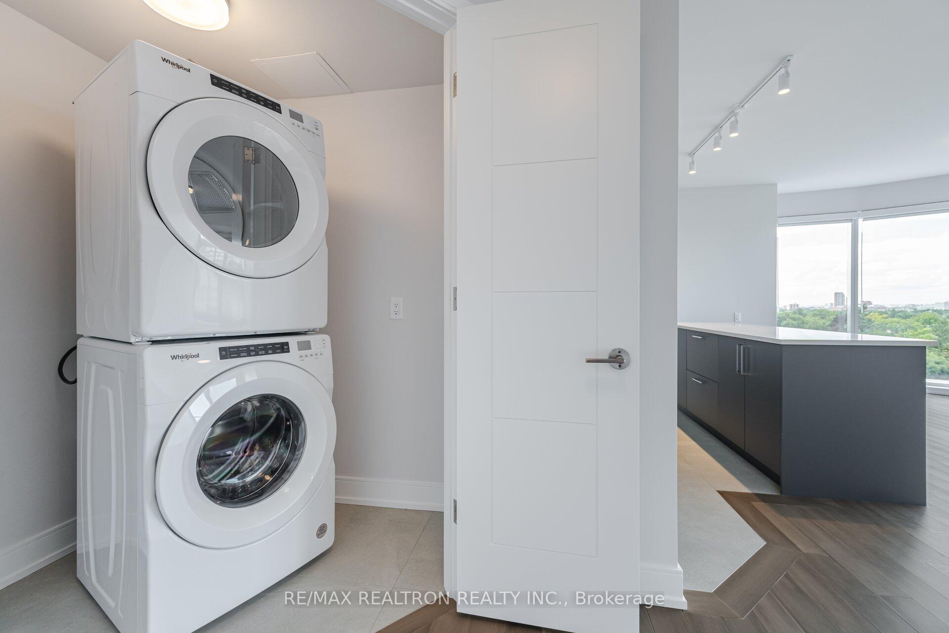 Photo 5 of Unit 1107, 2525 Bathurst Street, Toronto, Forest Hill North — HOMEH