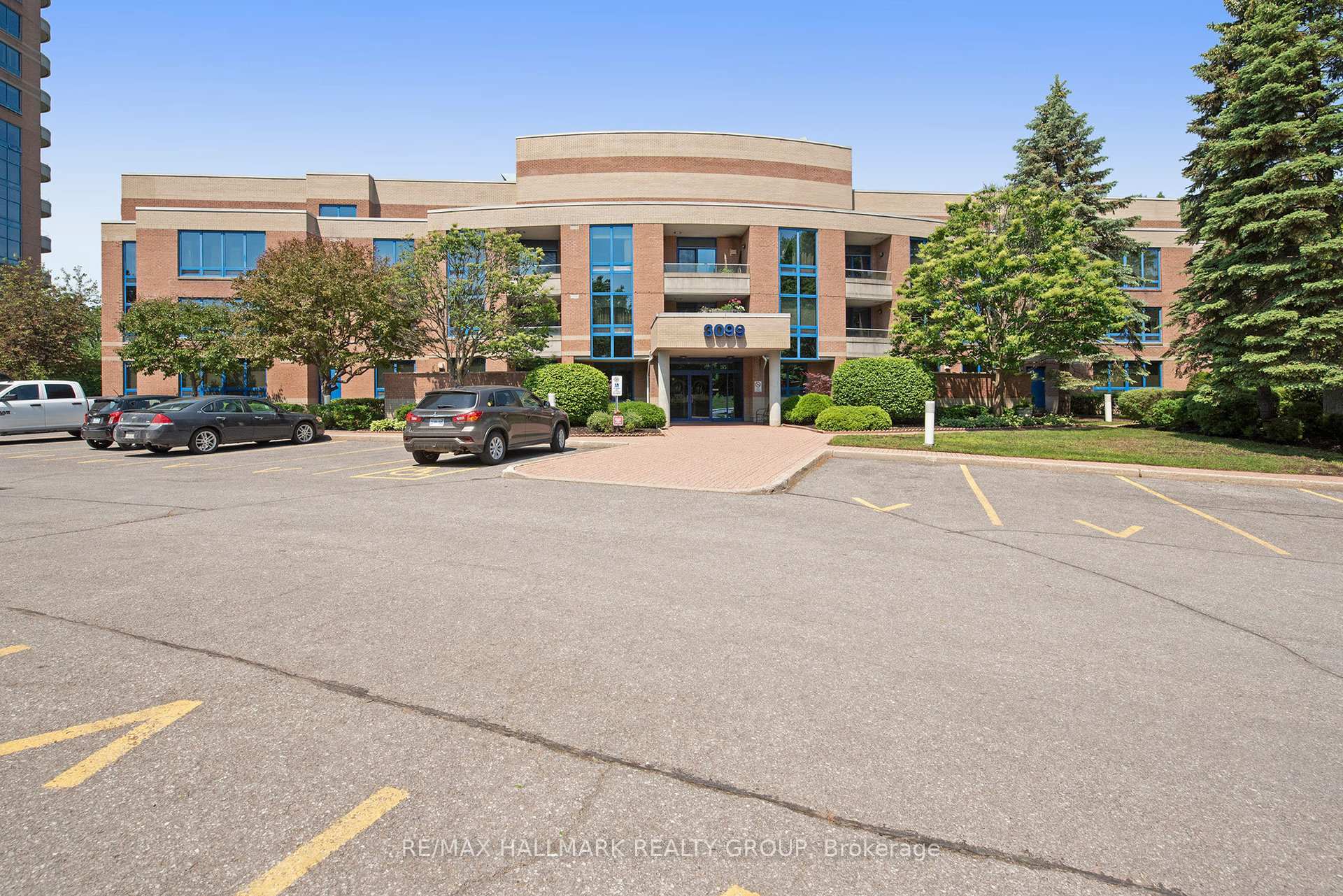 Front of Unit 108, 3099 Carling Avenue