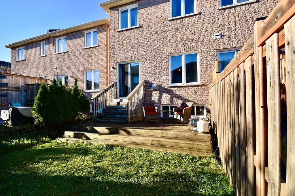 Photo 19 of Unit Upper, 118 Stanley Street, Barrie, East Bayfield — HOMEH