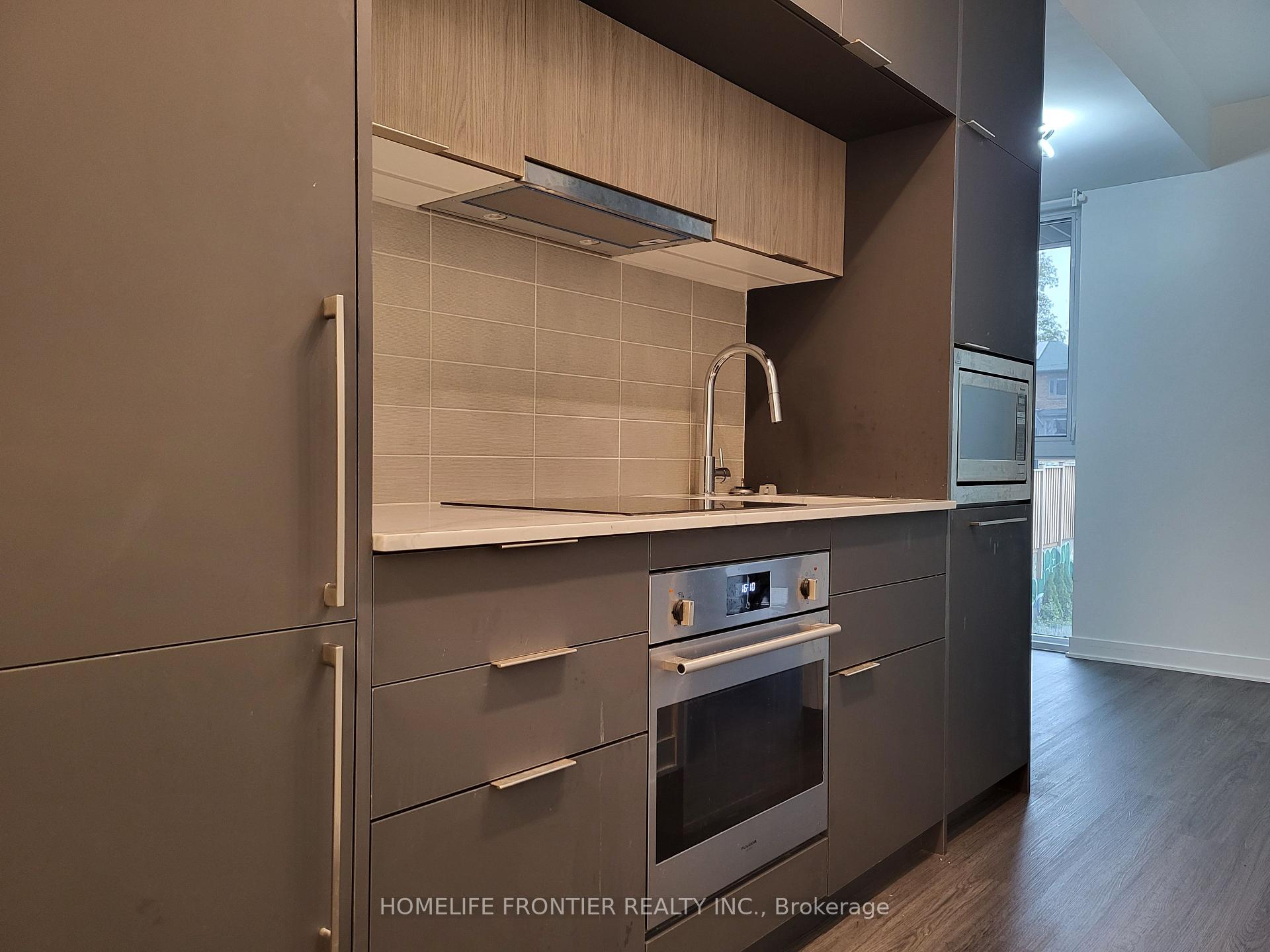 Photo 7 of Unit 204, 185 Alberta Avenue, Toronto, Oakwood Village — HOMEH