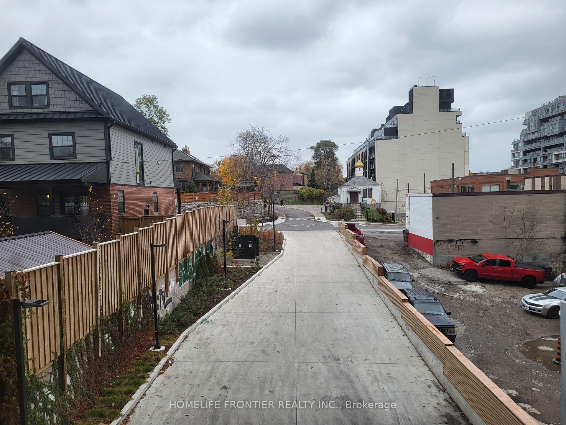 Photo 4 of Unit 204, 185 Alberta Avenue, Toronto, Oakwood Village — HOMEH