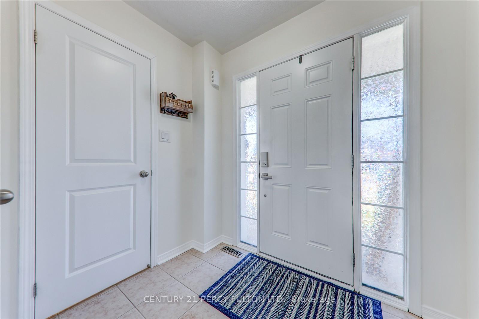 Photo 8 of 22 Gallimere Court, Whitby, Blue Grass Meadows — HOMEH