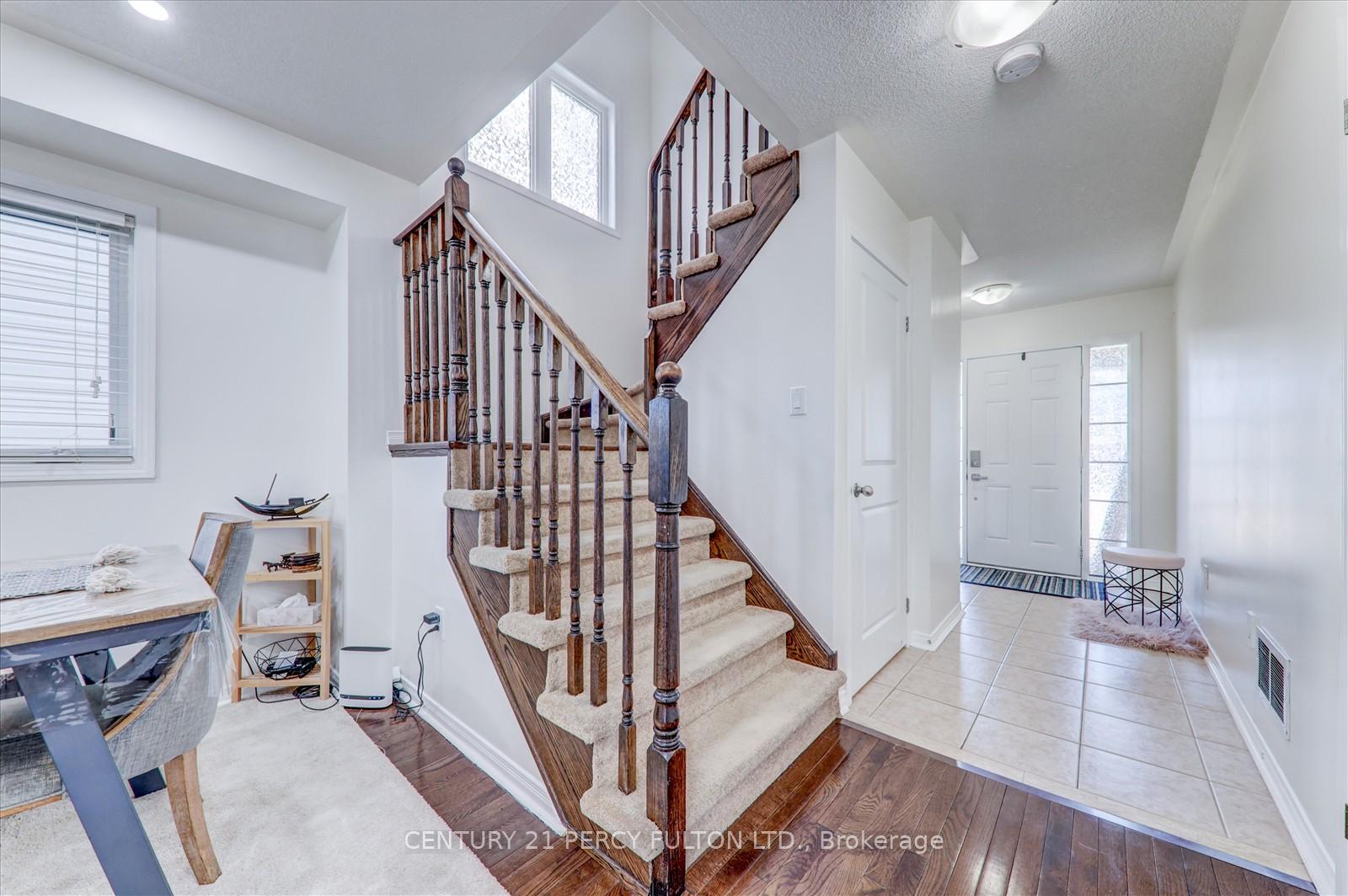 Photo 9 of 22 Gallimere Court, Whitby, Blue Grass Meadows — HOMEH