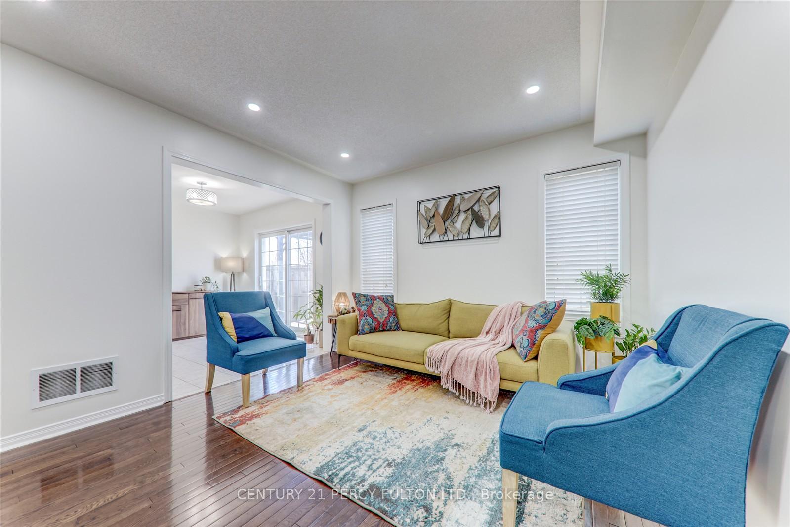 Photo 15 of 22 Gallimere Court, Whitby, Blue Grass Meadows — HOMEH