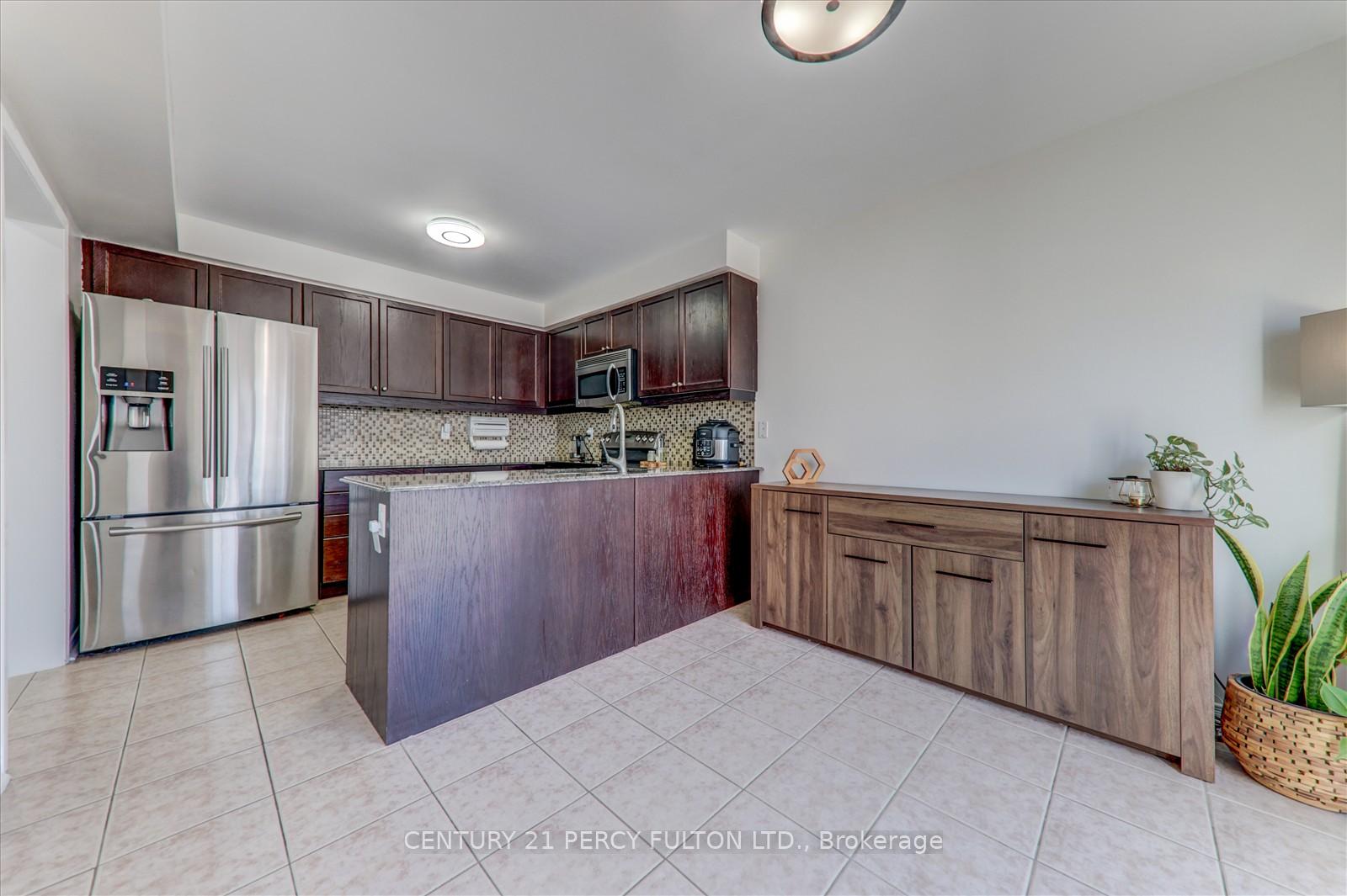 Photo 17 of 22 Gallimere Court, Whitby, Blue Grass Meadows — HOMEH