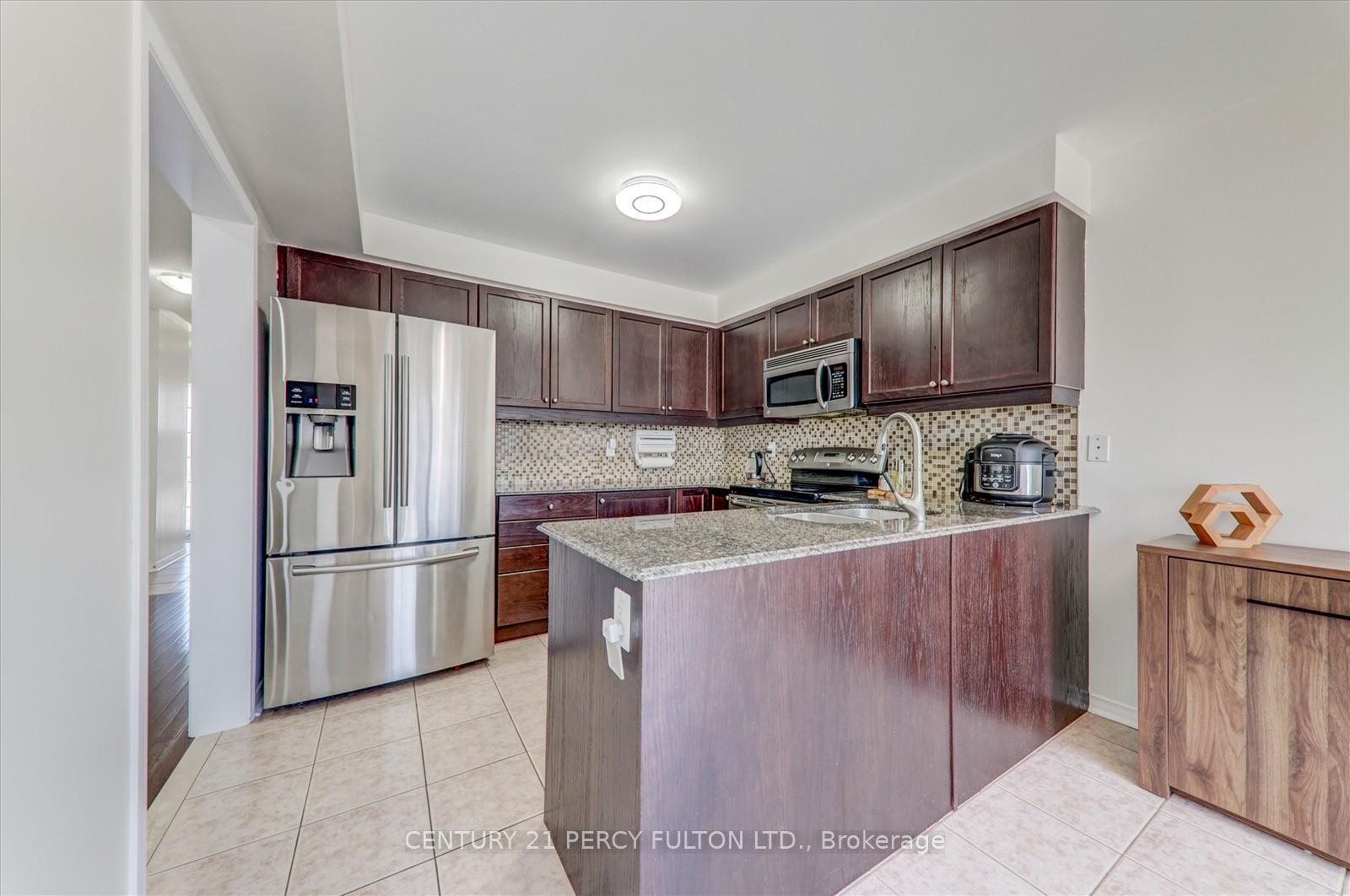 Photo 19 of 22 Gallimere Court, Whitby, Blue Grass Meadows — HOMEH