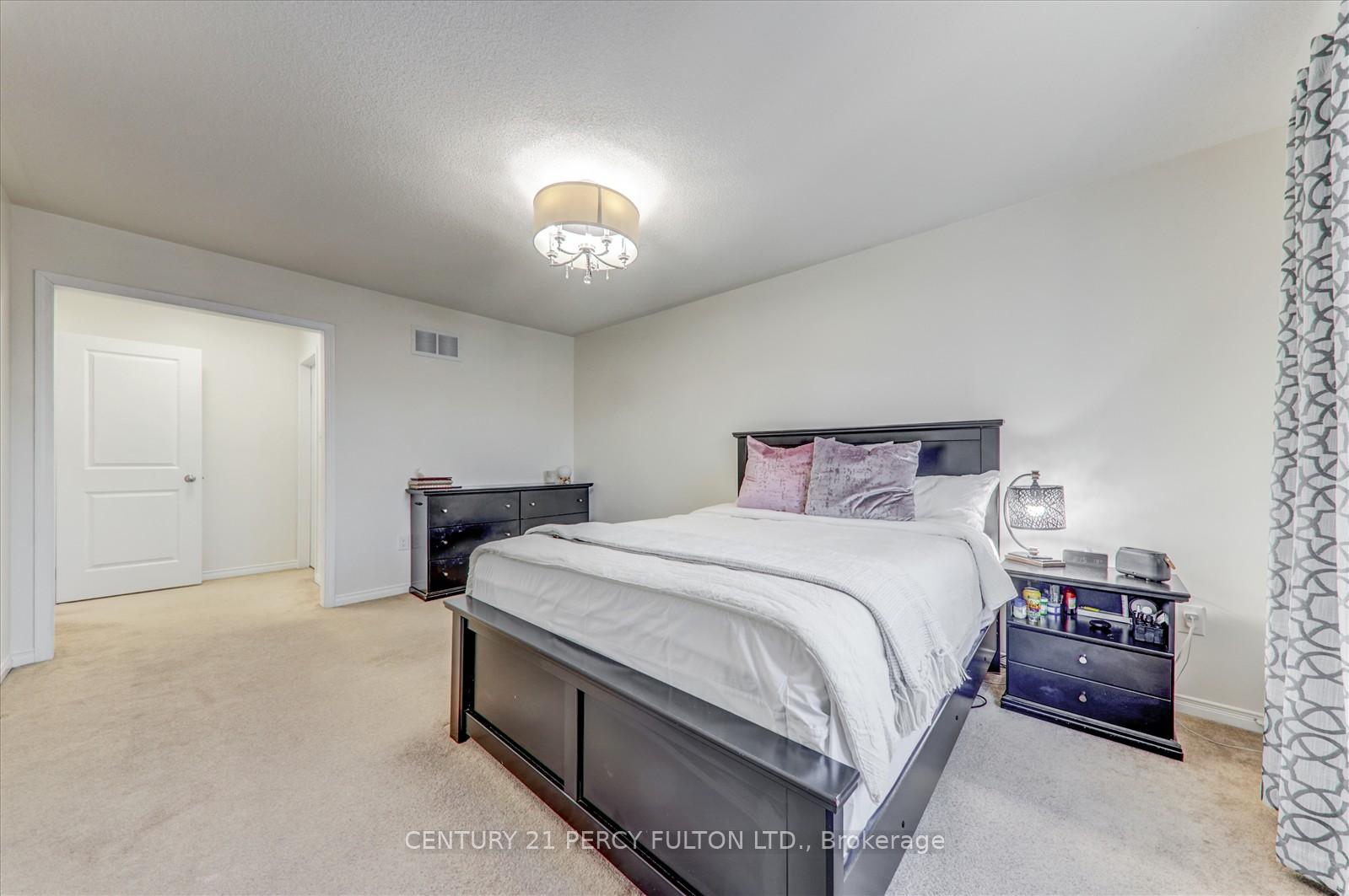 Photo 20 of 22 Gallimere Court, Whitby, Blue Grass Meadows — HOMEH