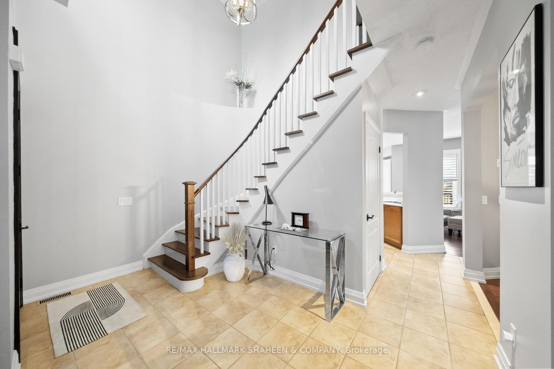 Photo 4 of 150 Thicket Crescent, Pickering, Highbush — HOMEH
