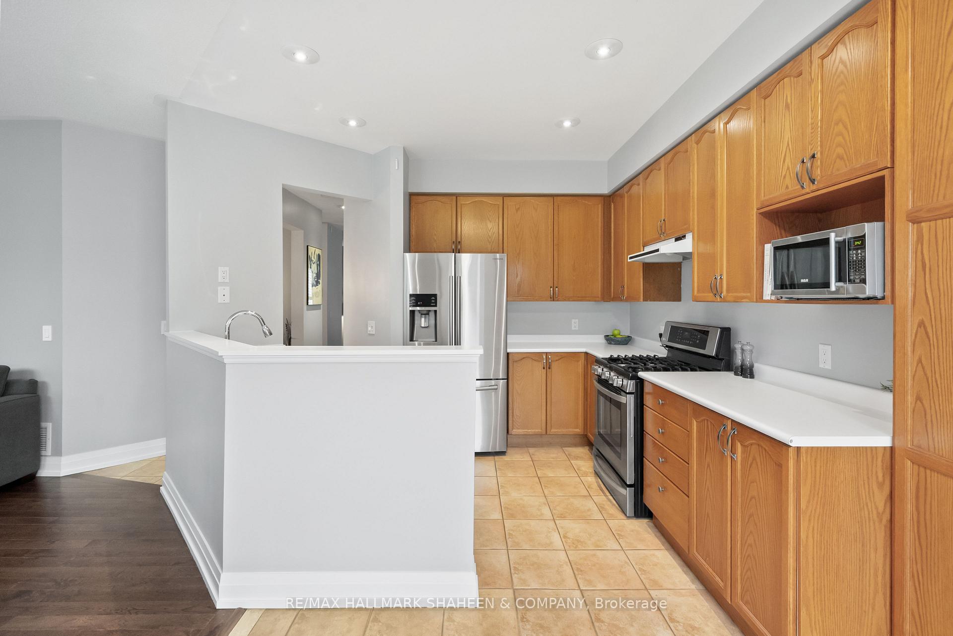 Photo 11 of 150 Thicket Crescent, Pickering, Highbush — HOMEH
